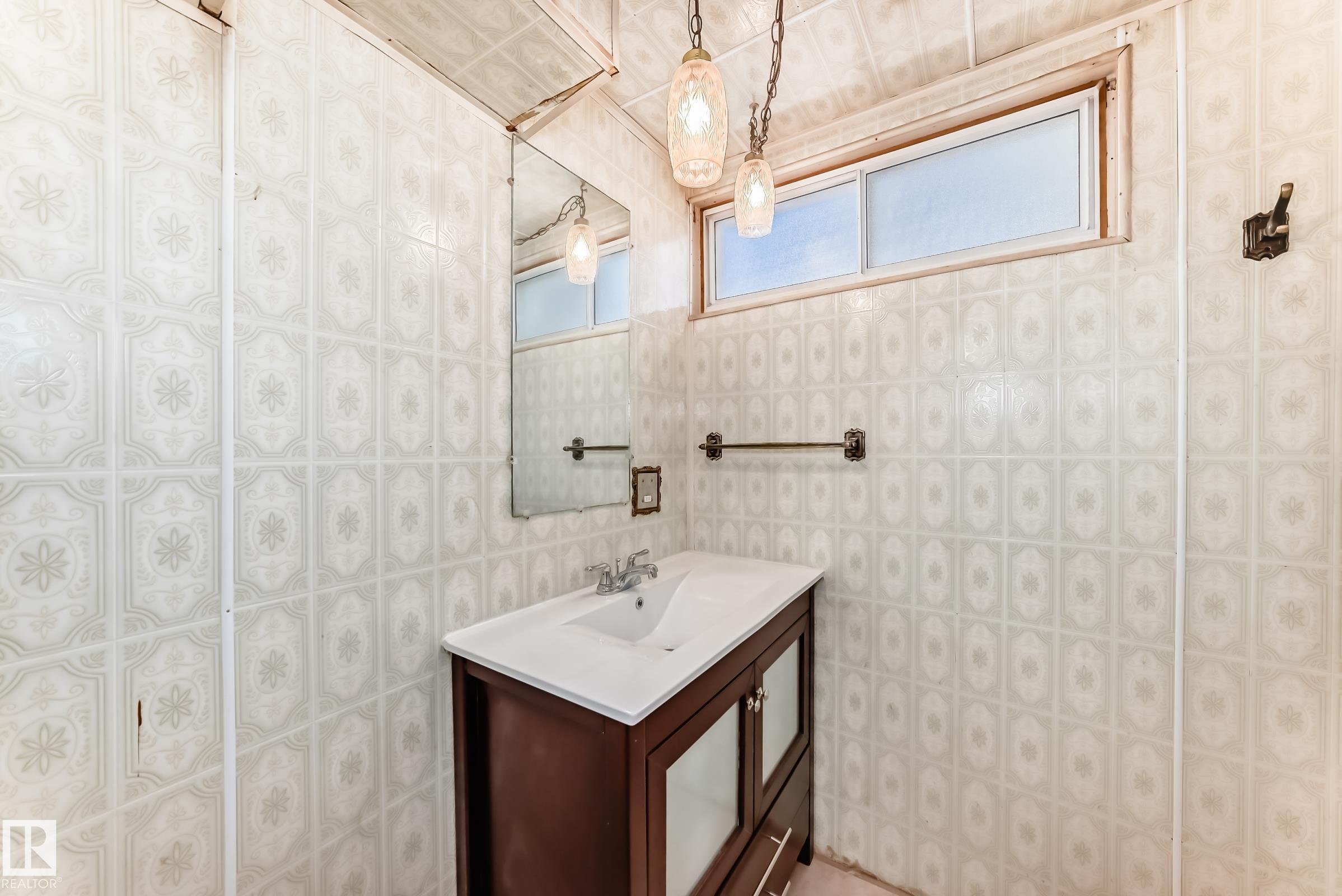 Photo 47 at 12237 135 Street NW, Dovercourt, Edmonton