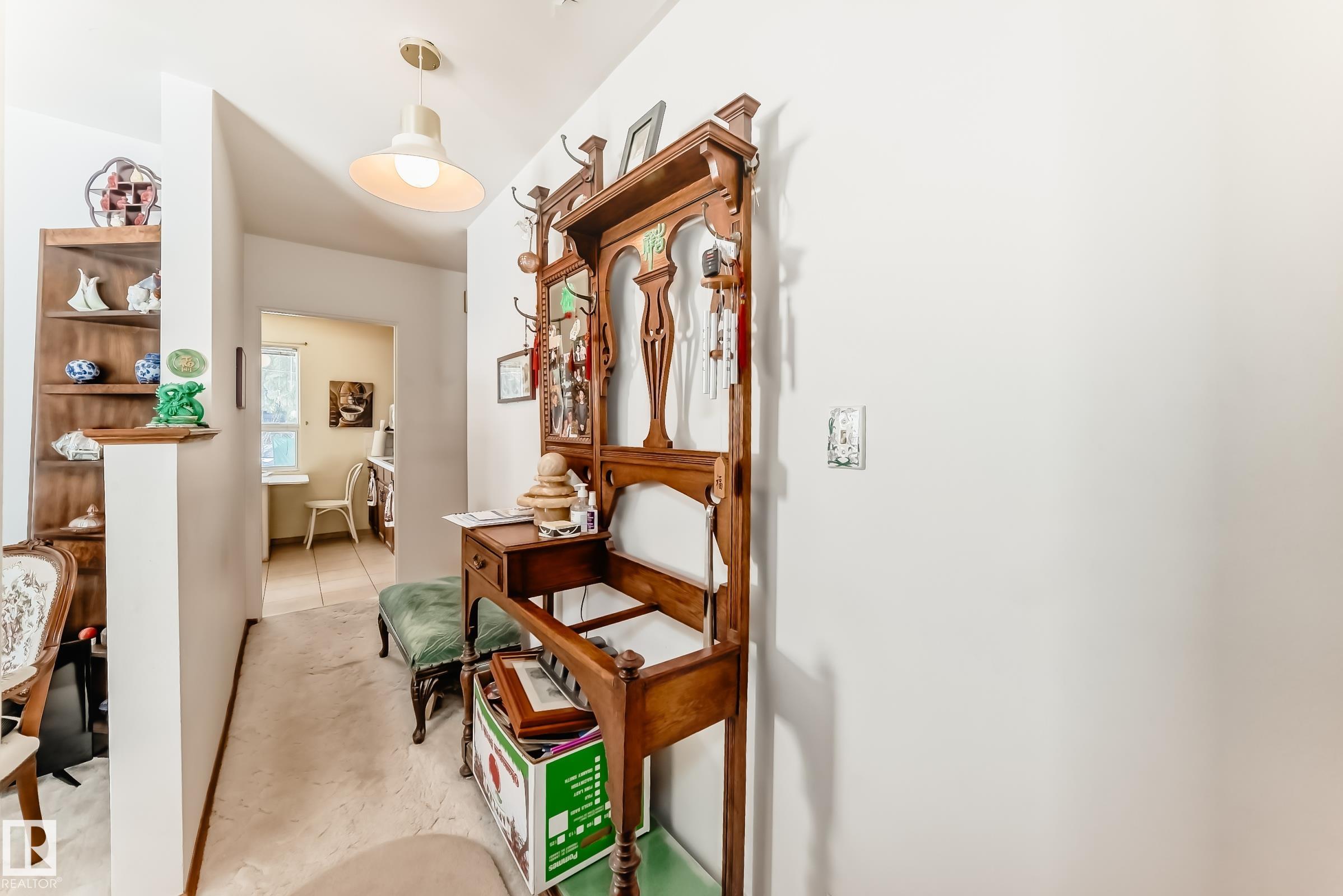 Photo 7 at 12237 135 Street NW, Dovercourt, Edmonton