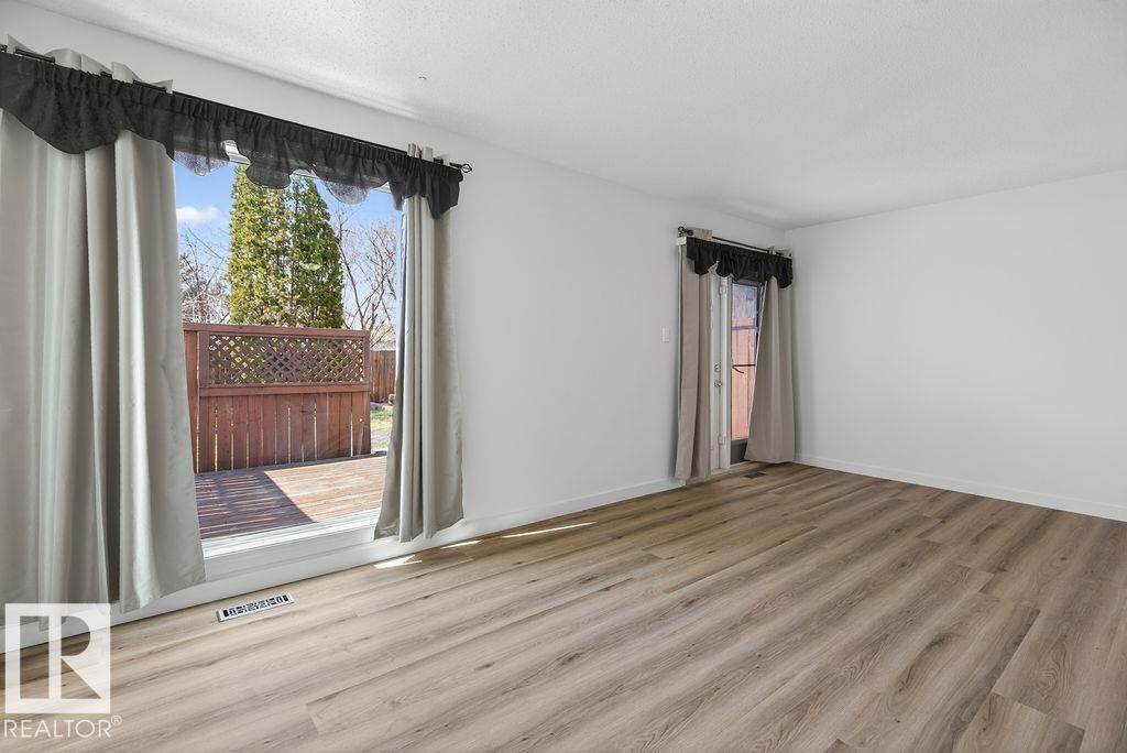 https://zimg.paragon.ice.com/ParagonImages/Property/PM/RAE/225398533/10/0/0/eb830f265f06b6ec77a08df00dbaa5c1/1/48dc45a761745d8a8b3528d700a2d043/225398533-973d925b-559c-45ce-b087-fcf9aecfe745.JPG