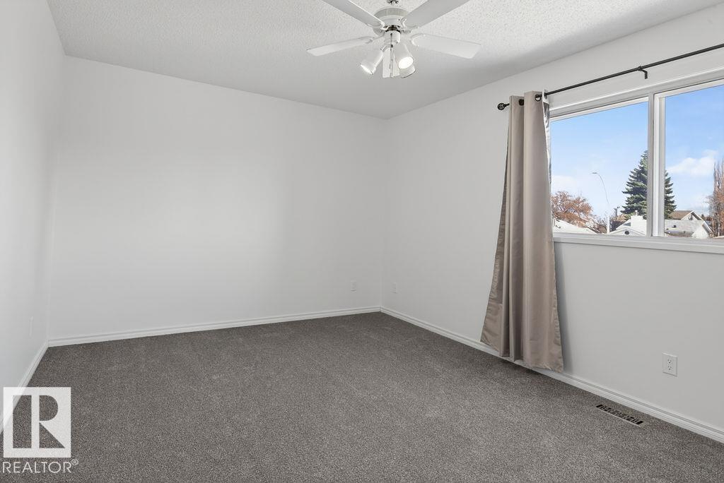 https://zimg.paragon.ice.com/ParagonImages/Property/PM/RAE/225398533/17/0/0/93d0dfcb4515d4016011e6f135583075/1/48dc45a761745d8a8b3528d700a2d043/225398533-fc8d230c-73fe-4919-b546-87070aabc4f8.JPG