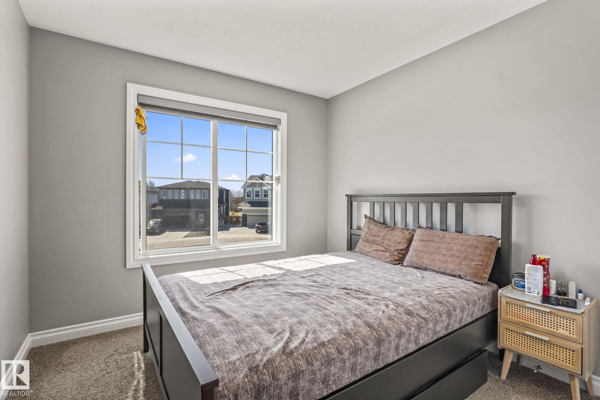 https://zimg.paragon.ice.com/ParagonImages/Property/PM/RAE/225398535/20/0/0/89b57882d604eaeb1e4b124055f00b88/1/3bf93b7fe31023d3d91f41b28776d3eb/225398535-6369f349-7f33-4219-aeeb-9f981f552954.JPG