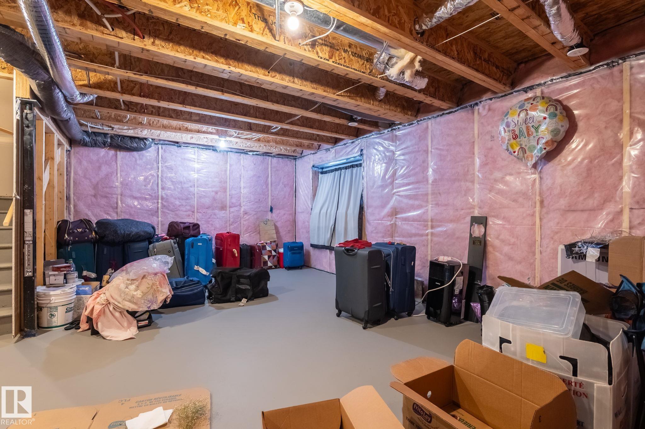 https://zimg.paragon.ice.com/ParagonImages/Property/PM/RAE/225398535/29/0/0/c8e075db0e343343cba9ab679f0416a4/1/3bf93b7fe31023d3d91f41b28776d3eb/225398535-2317b676-2061-4017-83d9-ffa85aaf1e4d.JPG