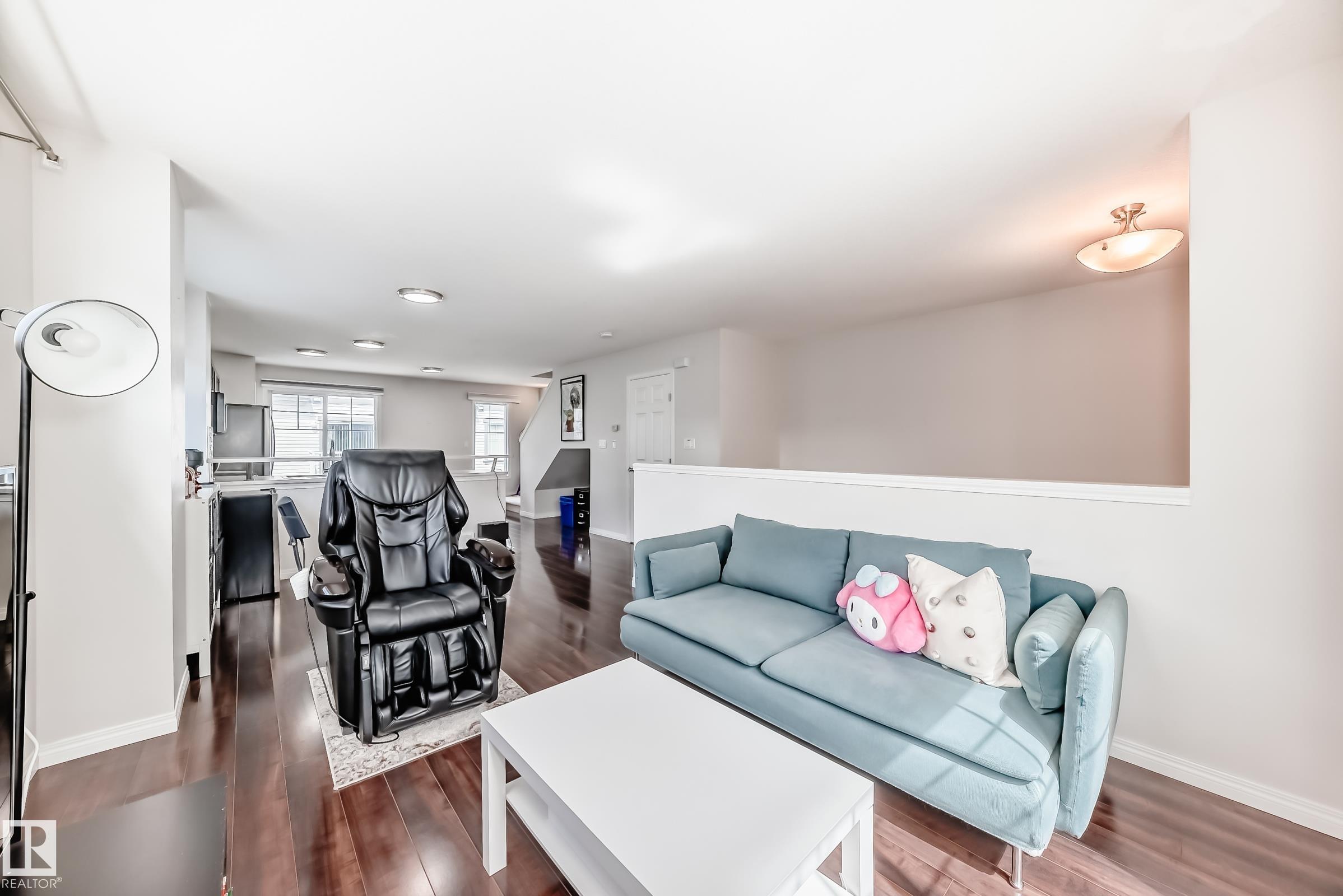 https://zimg.paragon.ice.com/ParagonImages/Property/PM/RAE/225398536/10/0/0/2b7672c0c2bc447fb2c40631ed903450/1/0949784ecf96b1daf5dbd56c09615d12/225398536-4a60d286-8ee6-4fec-8013-cc0f22f97b6f.JPG