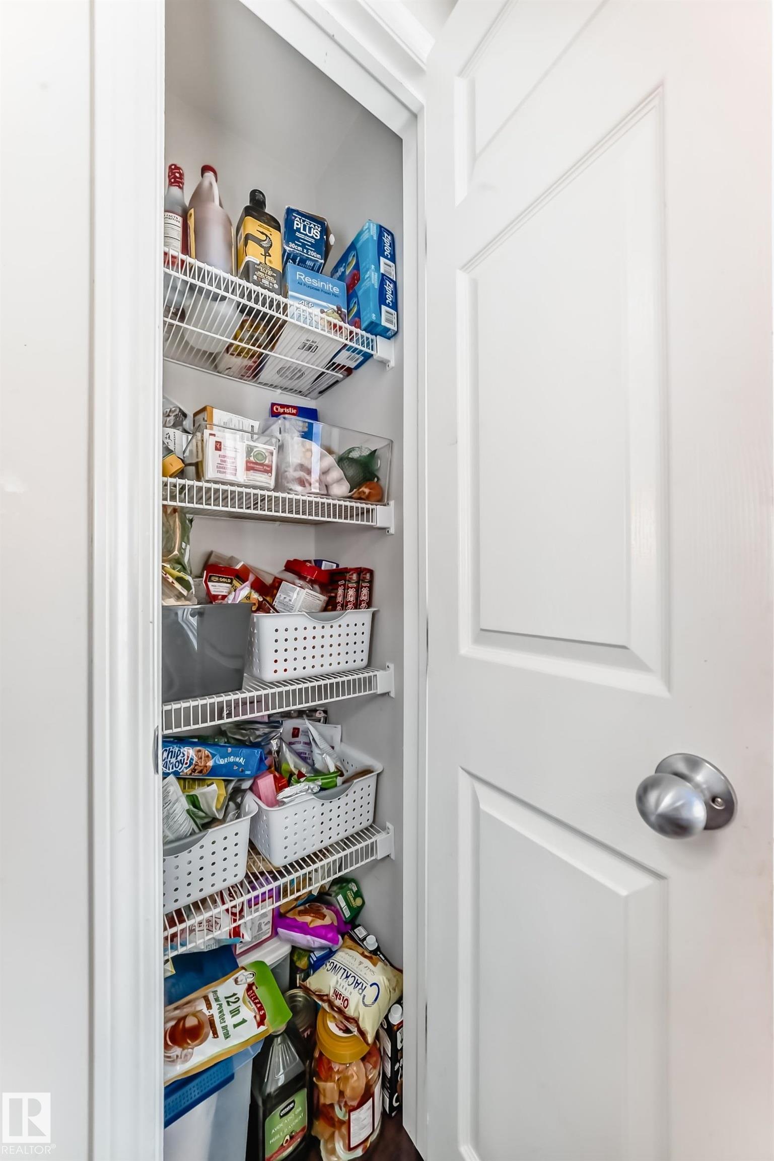 https://zimg.paragon.ice.com/ParagonImages/Property/PM/RAE/225398536/24/0/0/e2d800ddc0b38d27b67957a8d57384c2/1/0949784ecf96b1daf5dbd56c09615d12/225398536-88ccbd54-7885-404d-964f-59b321a50064.JPG