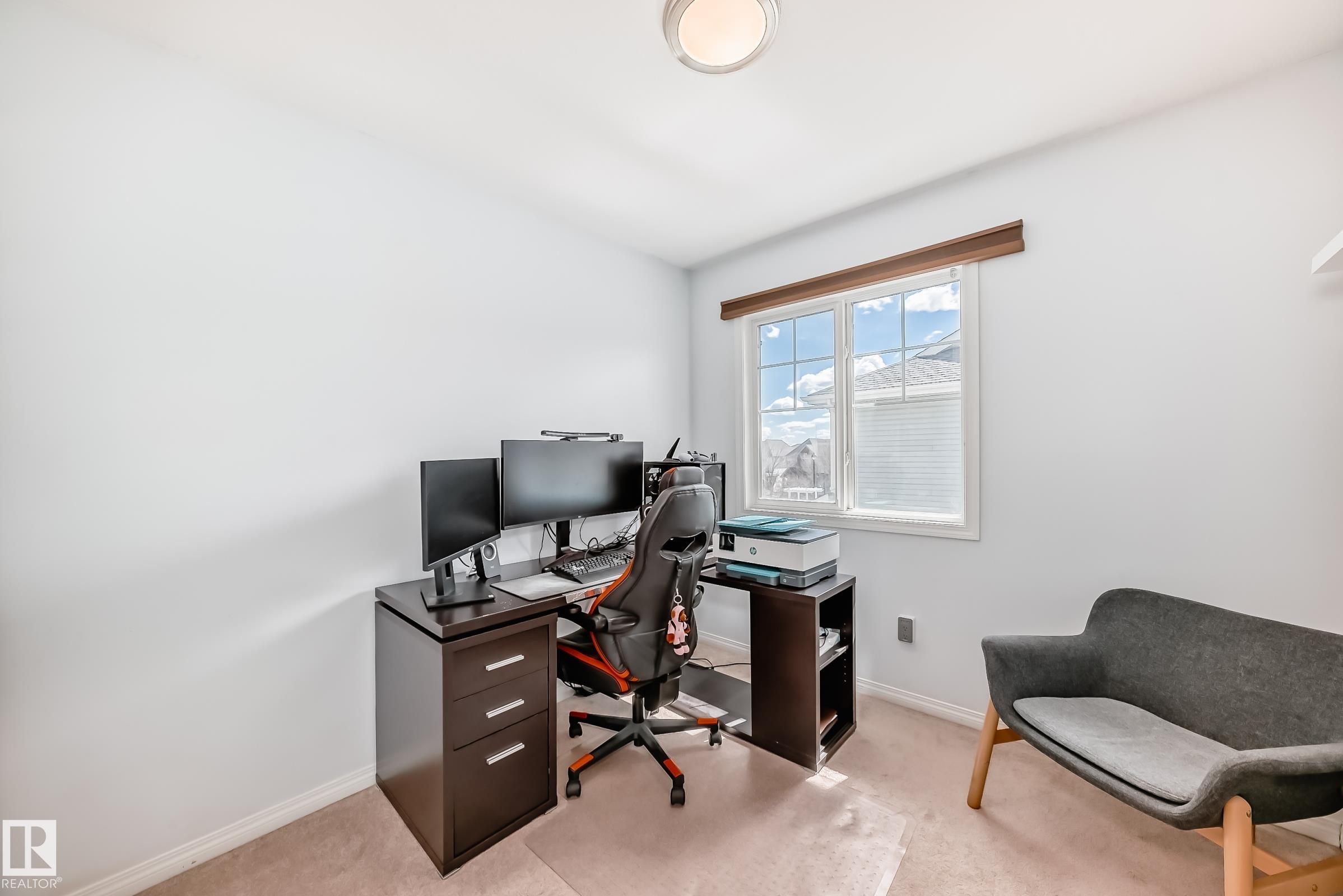 https://zimg.paragon.ice.com/ParagonImages/Property/PM/RAE/225398536/36/0/0/4b7b7a3daa7742d8830fa6f0492da010/1/0949784ecf96b1daf5dbd56c09615d12/225398536-548d516f-1e2d-484d-bbd3-97cf15b20f53.JPG