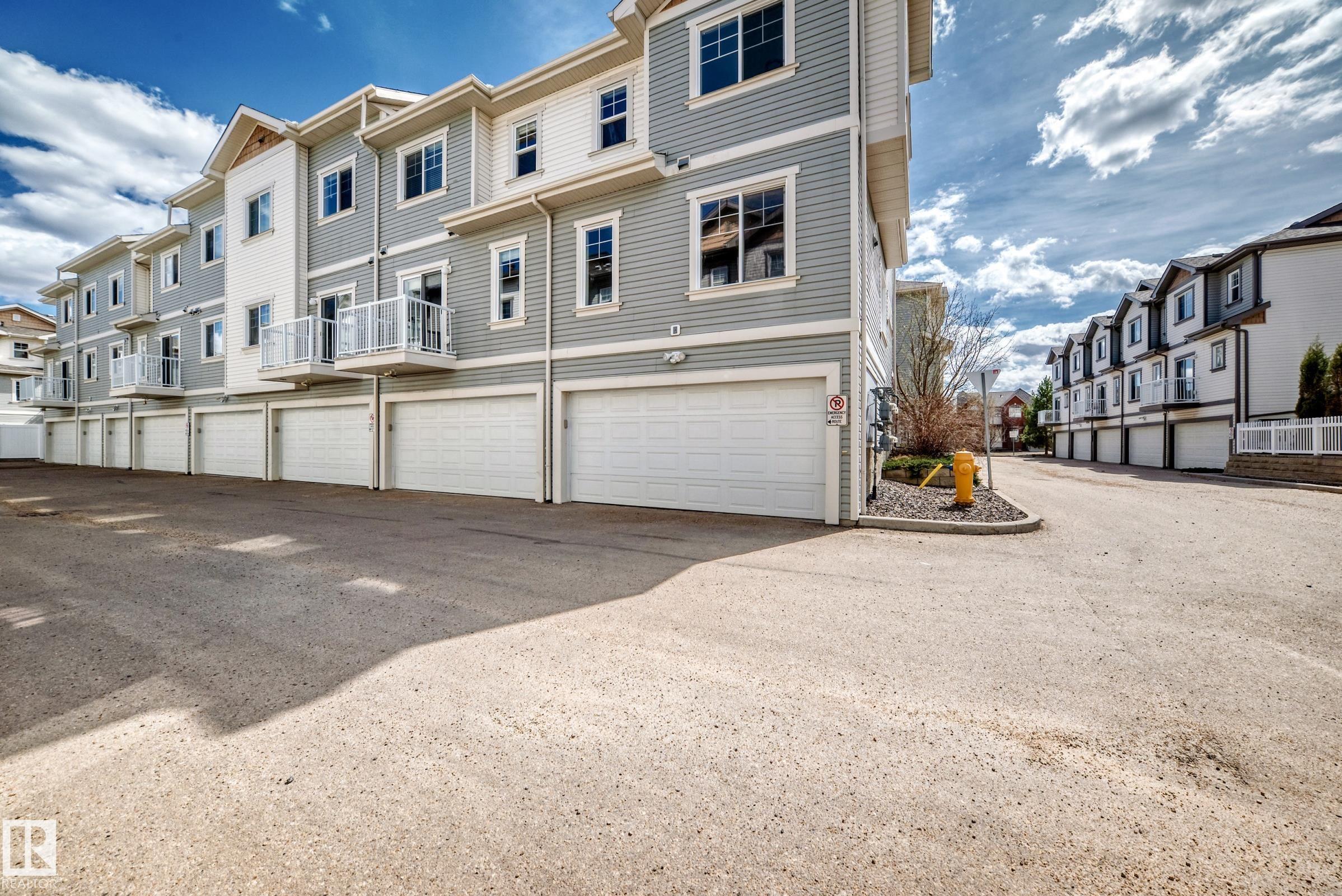 https://zimg.paragon.ice.com/ParagonImages/Property/PM/RAE/225398536/47/0/0/6fe6fd91a6c9aea84bf3cbbc290989eb/1/0949784ecf96b1daf5dbd56c09615d12/225398536-9fc3f94d-8b85-4143-913c-9574e1249321.JPG
