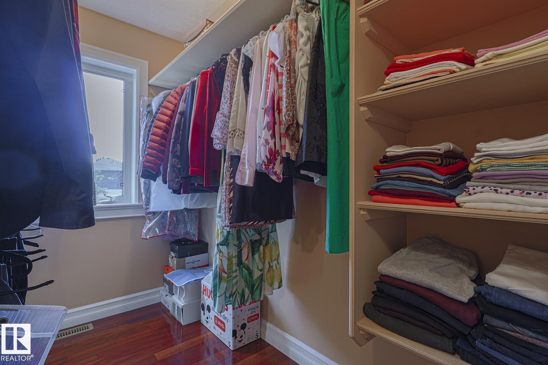 Photo 11 at 10731 150 Street NW, High Park, Edmonton