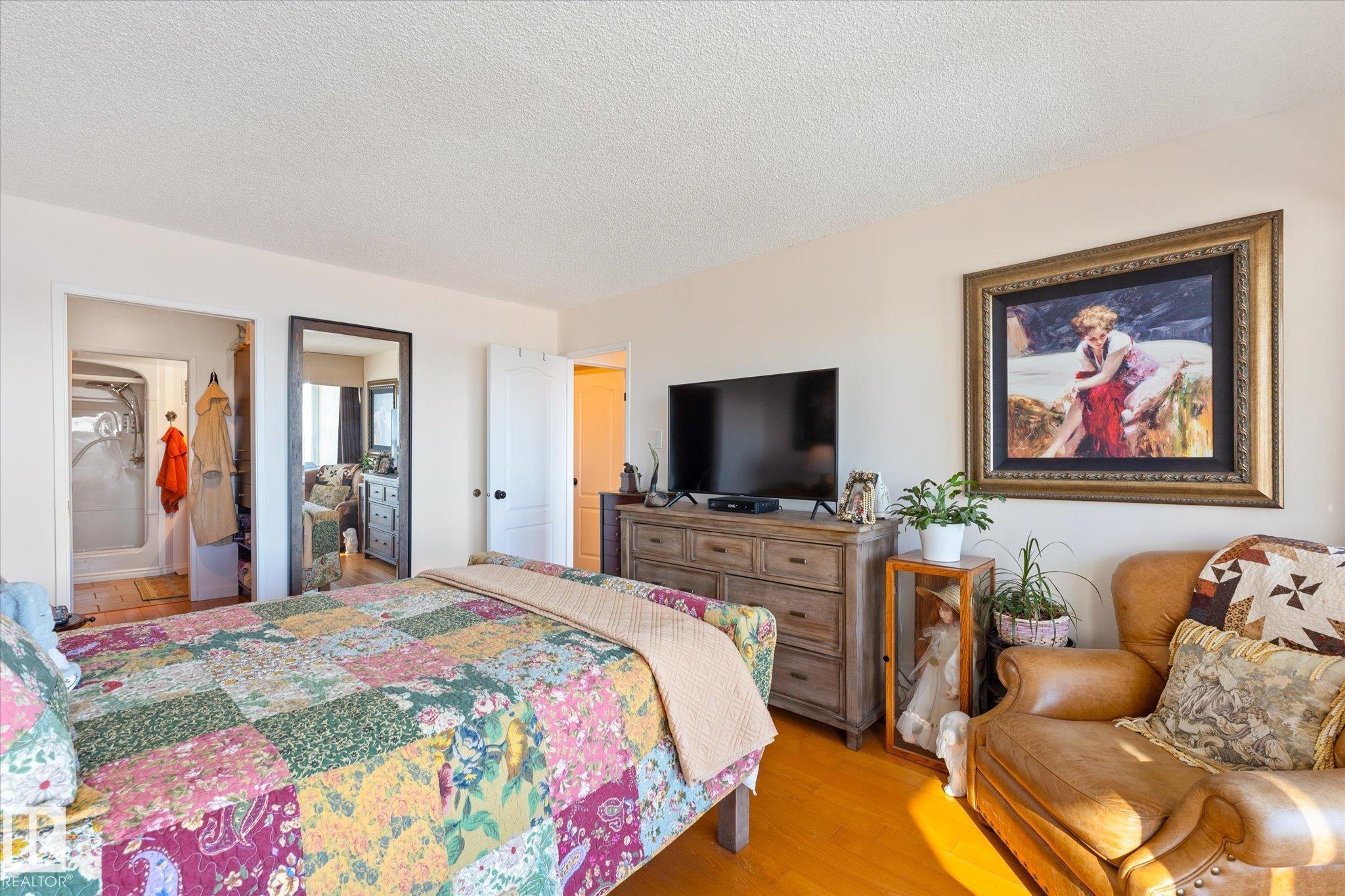 Photo 25 at 1002 - 9923 103 Street NW, Downtown, Edmonton