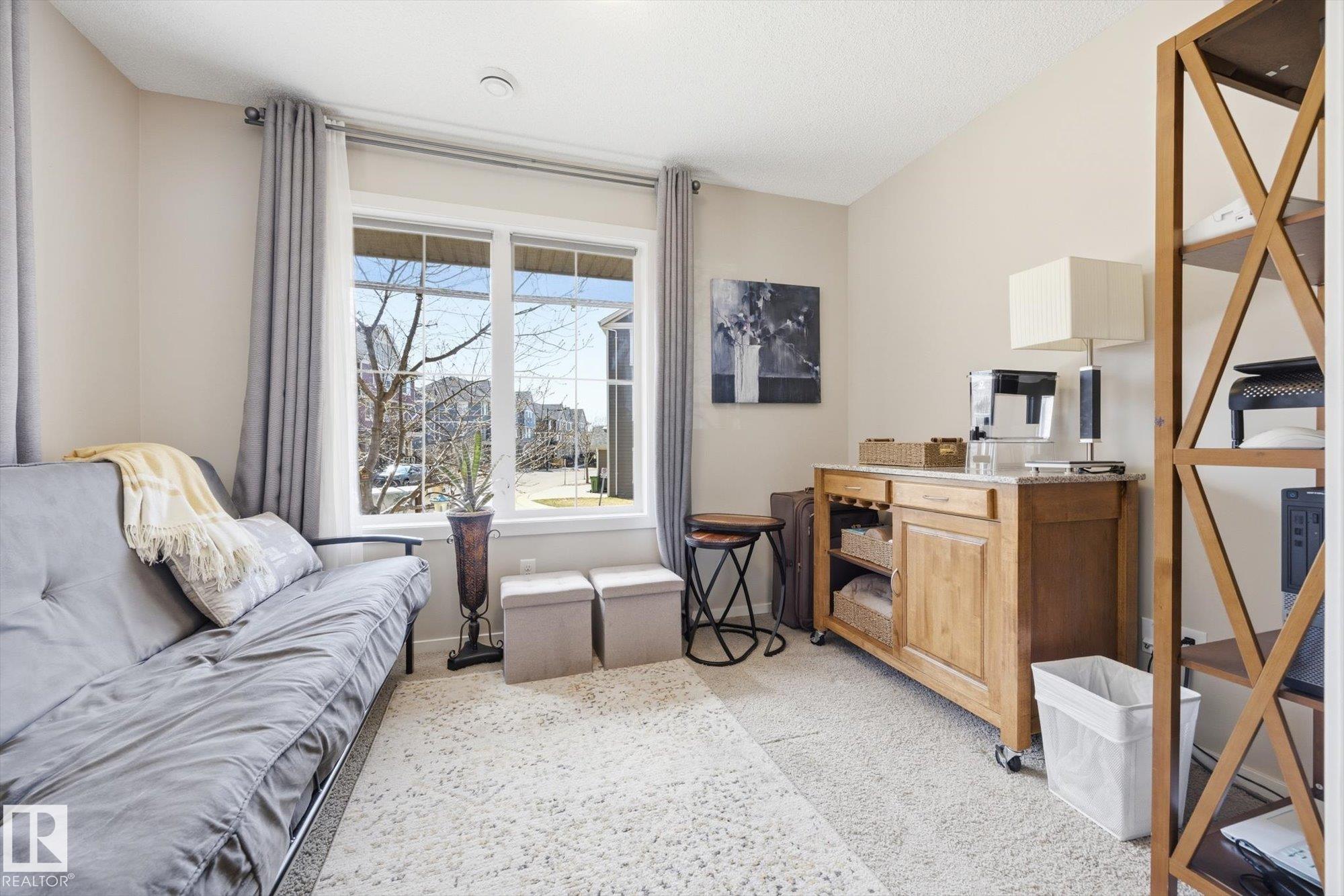 https://zimg.paragon.ice.com/ParagonImages/Property/PM/RAE/225398551/6/0/0/b5267f3a370c4e2c3deda0c595b16357/1/e0d0a3b3b0ddf5981115cc40c65d2863/225398551-37792c12-f79e-4844-8bf7-25941fc90a48.JPG