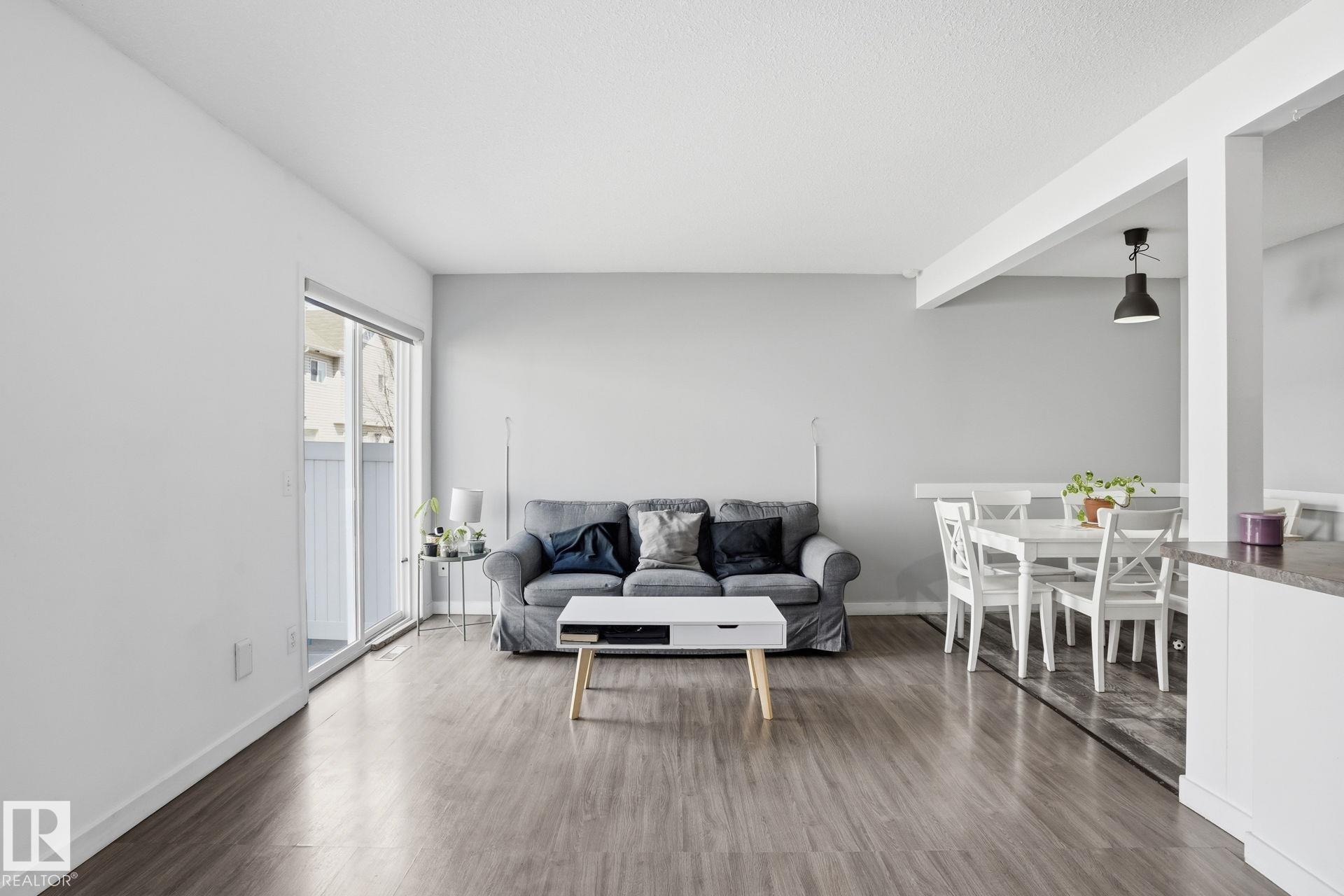 https://zimg.paragon.ice.com/ParagonImages/Property/PM/RAE/225398555/6/0/0/84bb41b45a7e16557bd23a1278922f45/1/5052c391c5462fa2d7ca411862820800/225398555-638862c8-3aaf-4e78-9ce5-20eb9331e955.JPG