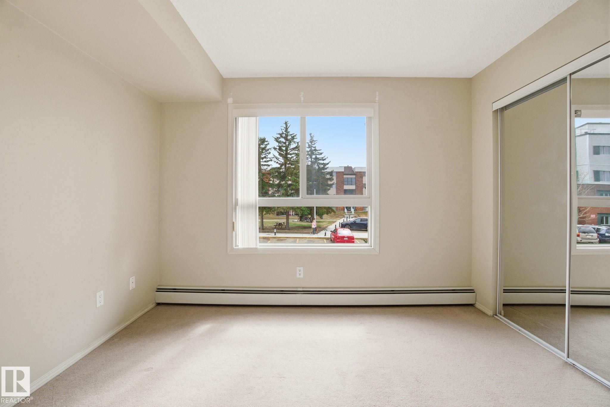 https://zimg.paragon.ice.com/ParagonImages/Property/PM/RAE/225398563/21/0/0/8bccca72064409facfb76a2d811edce3/1/71346634d0504e84c069a72571de7155/225398563-ece3f3ee-2ed6-41b4-8061-2fd5dc6385ff.JPG