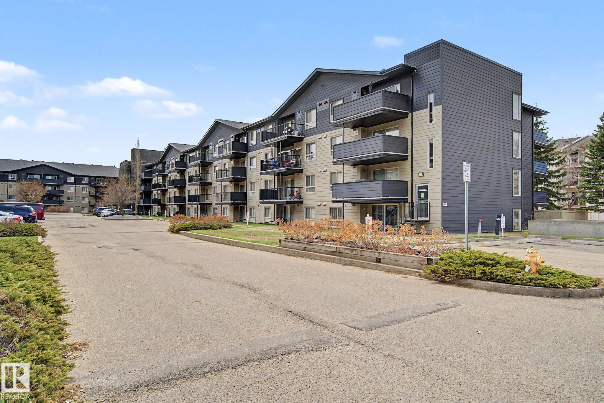 https://zimg.paragon.ice.com/ParagonImages/Property/PM/RAE/225398563/38/0/0/b65009ce13e17c52b9d91be7105623fe/1/71346634d0504e84c069a72571de7155/225398563-a90dd4ed-7b42-4831-aade-5499941464f3.JPG