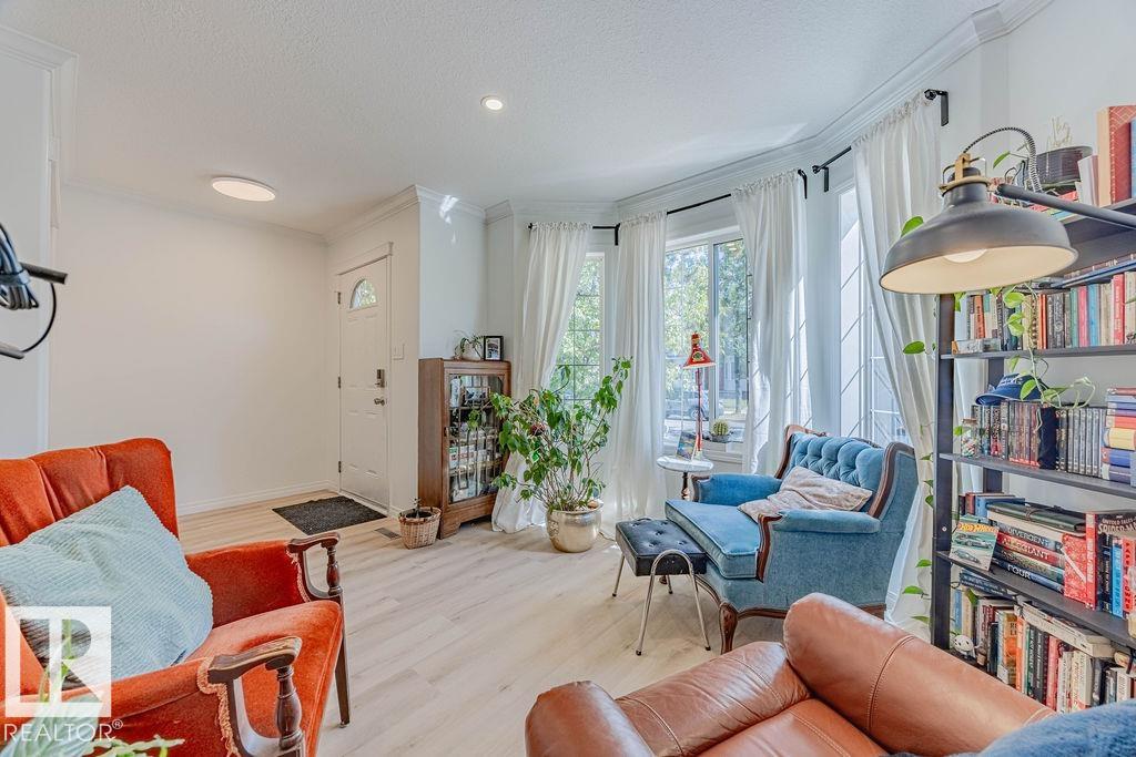 https://zimg.paragon.ice.com/ParagonImages/Property/PM/RAE/225398564/11/0/0/6b775e0deb635897ec2051658b7e4f9b/1/807d99d0321211d918bc7e4dc677fb44/225398564-9FB4D42F-24B4-4585-86D4-977A1E9BE35B.JPG