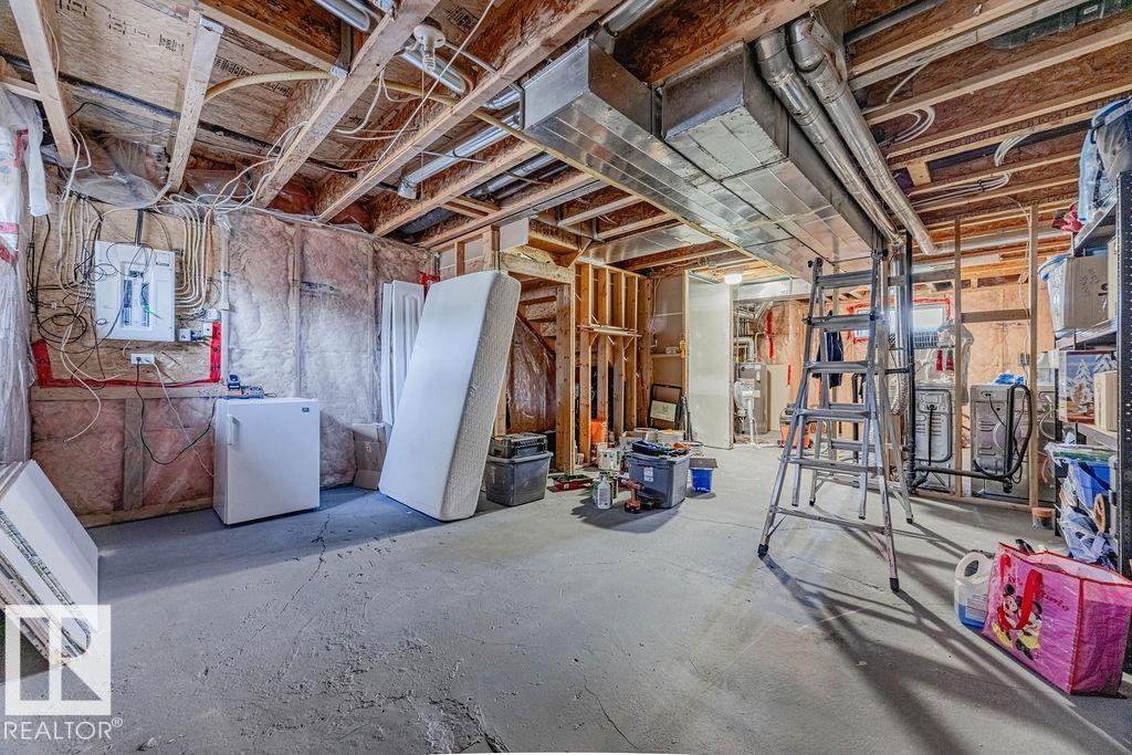 https://zimg.paragon.ice.com/ParagonImages/Property/PM/RAE/225398564/47/0/0/d4b1a8b2543a7102181f53965736f0df/1/807d99d0321211d918bc7e4dc677fb44/225398564-CBF6A2AD-81C1-4E8F-87AE-18A14F530B7D.JPG
