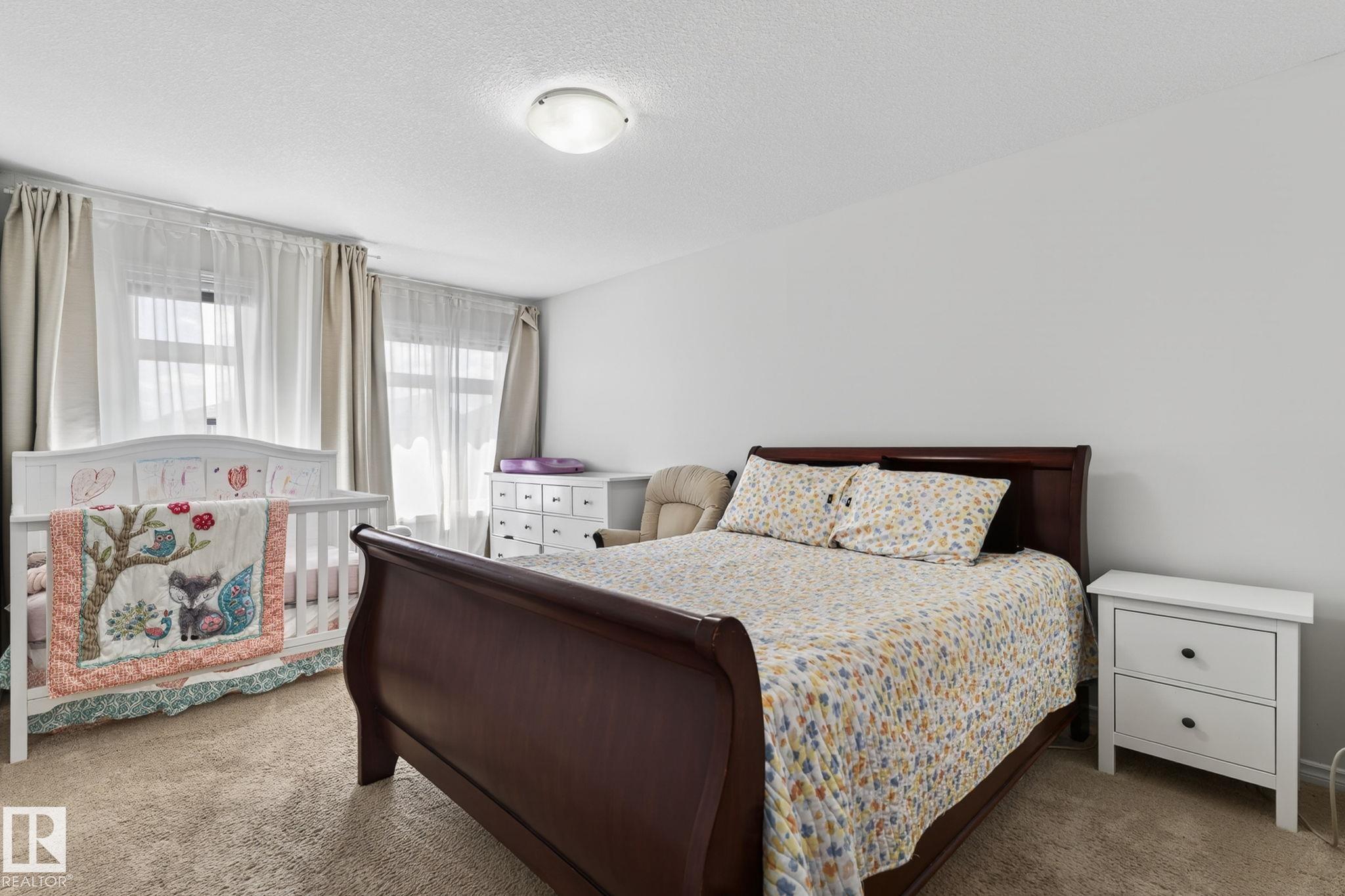https://zimg.paragon.ice.com/ParagonImages/Property/PM/RAE/225398571/17/0/0/e9c53bf7a1ac6e8009e81cf489050b50/1/f3b1b0ee7472bcaad3c6650f7c2e1389/225398571-864203ac-6649-4ef7-b1e1-2576f7e0ad84.JPG