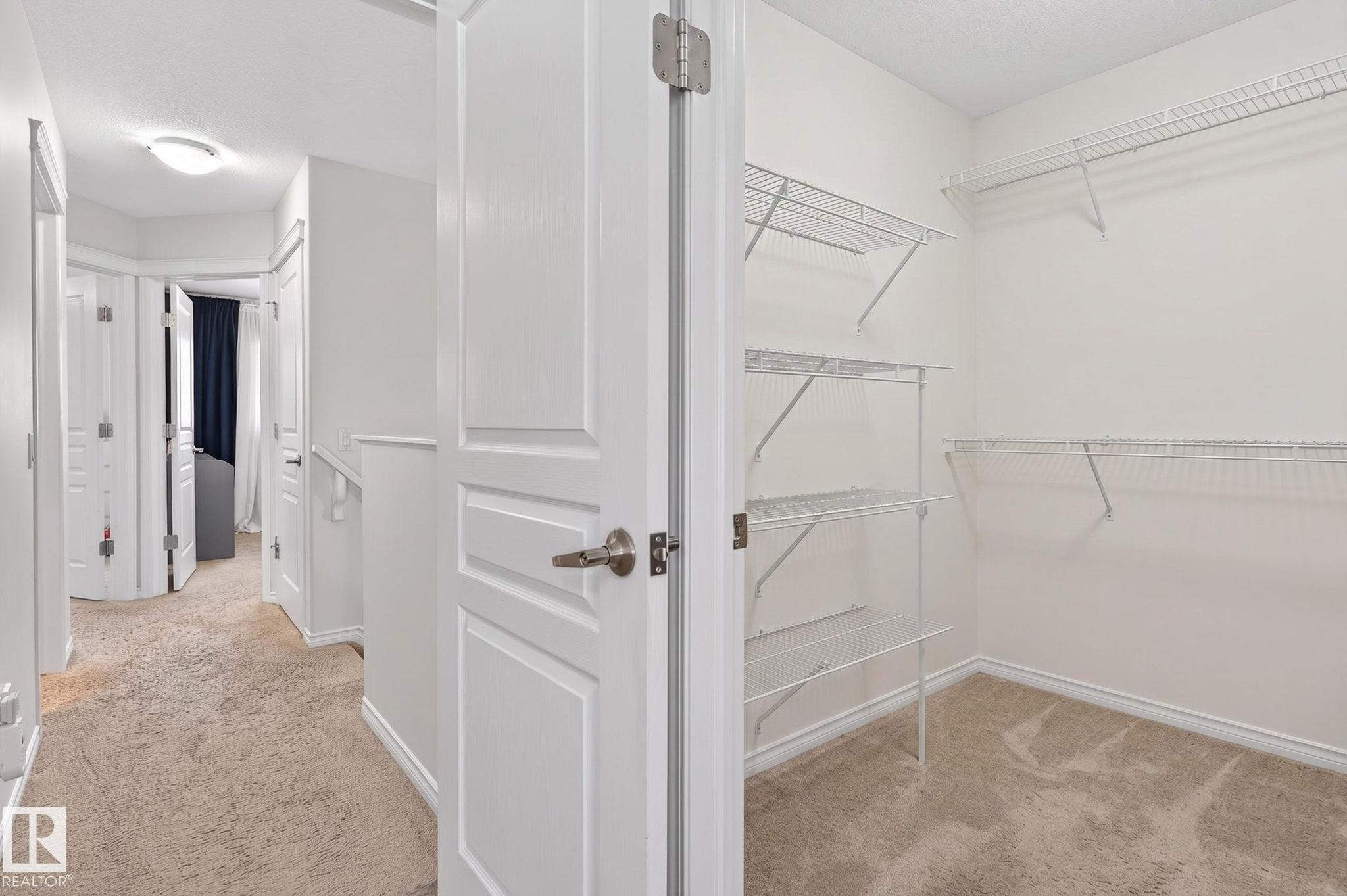 https://zimg.paragon.ice.com/ParagonImages/Property/PM/RAE/225398571/21/0/0/5a01fd0b159352cd67bd1c02aec49d8d/1/f3b1b0ee7472bcaad3c6650f7c2e1389/225398571-544ab162-b00a-42bc-b40c-adeaf7534c97.JPG
