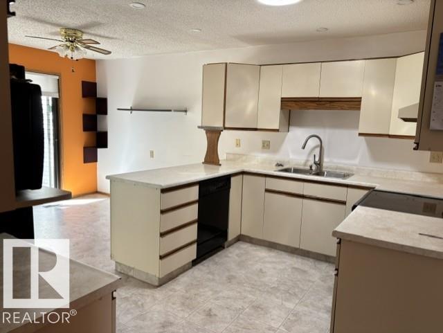 https://zimg.paragon.ice.com/ParagonImages/Property/PM/RAE/225398576/8/0/0/13b0d8577d136b85f9a7f94796cf3e1c/1/08cde2be758fa4199bba71cec8cc5478/225398576-209c66a8-2646-4981-9886-070e819470e6.JPG