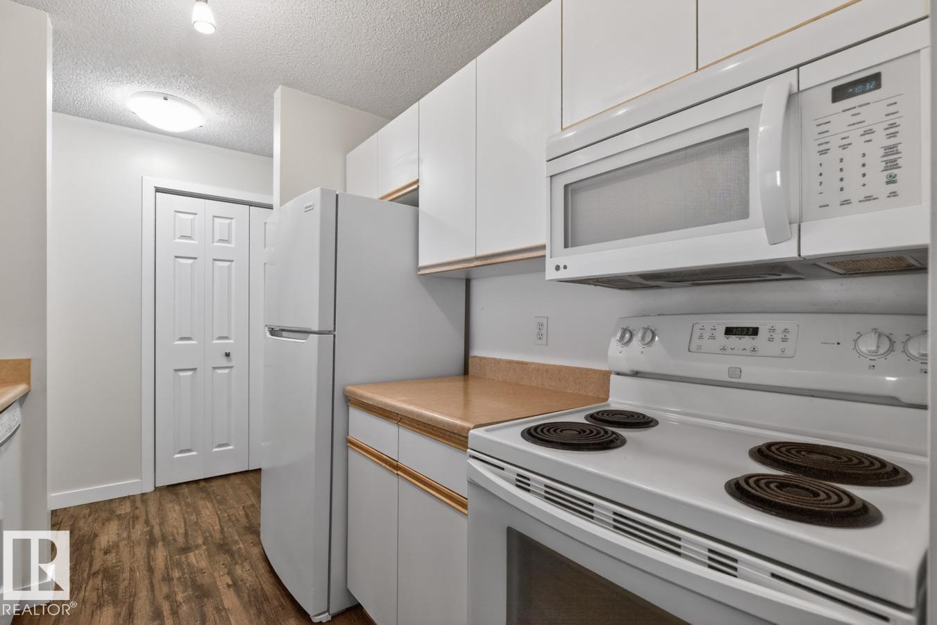 https://zimg.paragon.ice.com/ParagonImages/Property/PM/RAE/225398579/10/0/0/394e2a6fcd554aa8462b324f069d7678/1/e5a7df968e5cec84f7b30333870e6448/225398579-3feddc9a-e7cd-449e-b2c2-d68376fe080a.JPG