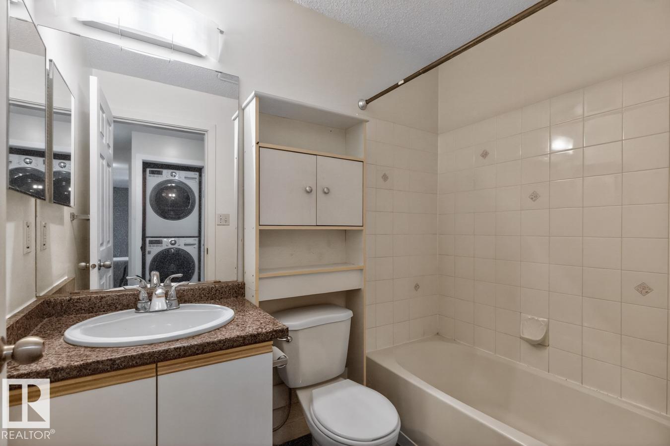 https://zimg.paragon.ice.com/ParagonImages/Property/PM/RAE/225398579/21/0/0/f89738ac4037f8ee242d63088e608b83/1/e5a7df968e5cec84f7b30333870e6448/225398579-e2b2a8b4-4e0f-49d2-87e9-bcfd83265dd9.JPG