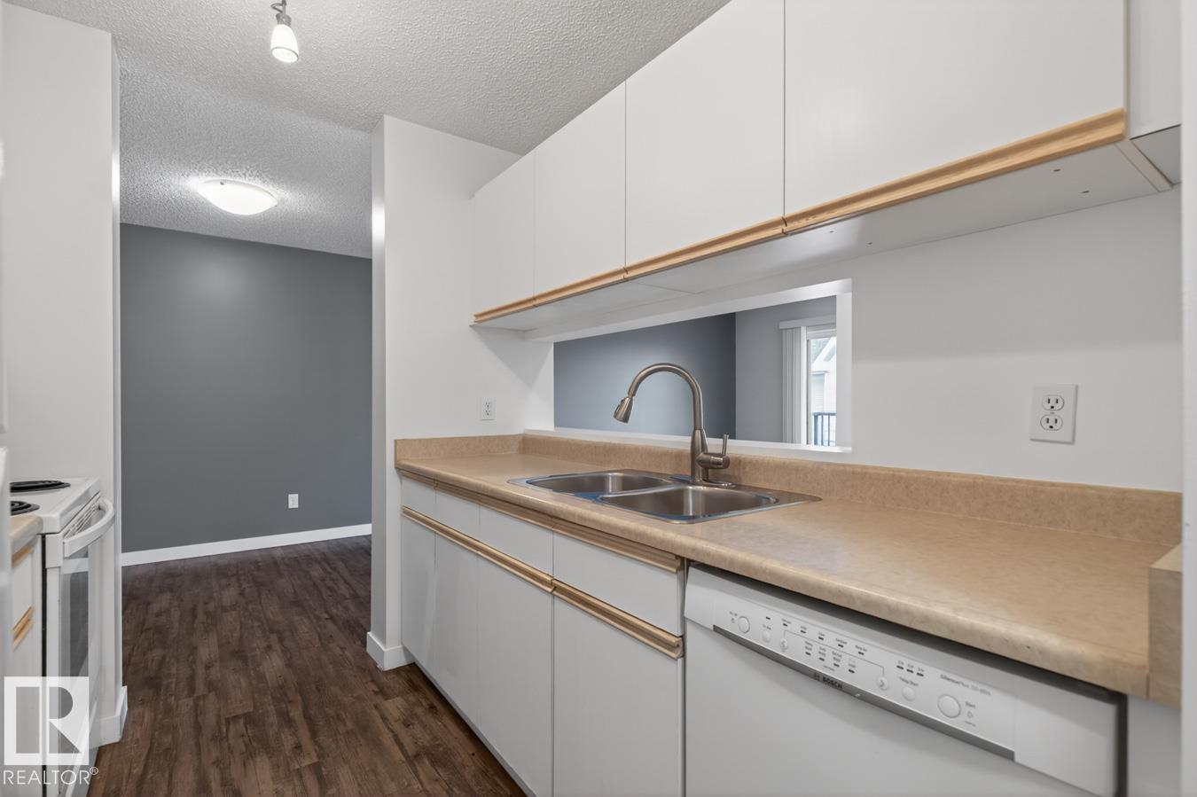 https://zimg.paragon.ice.com/ParagonImages/Property/PM/RAE/225398579/8/0/0/0c496c27fe66569eedcf0da69a347325/1/e5a7df968e5cec84f7b30333870e6448/225398579-0ebb0d3f-06c6-4068-818c-dc8ad14587a9.JPG