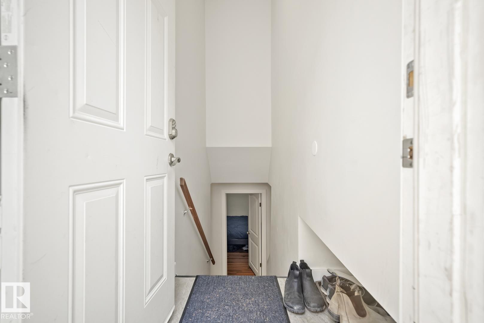 https://zimg.paragon.ice.com/ParagonImages/Property/PM/RAE/225398582/17/0/0/e1b40bb542799280548b11264f3f4a34/1/f38ffd1e9e4233c85c113efbe63045b3/225398582-47661309-2b4f-463f-a9e9-bc150194acb6.JPG