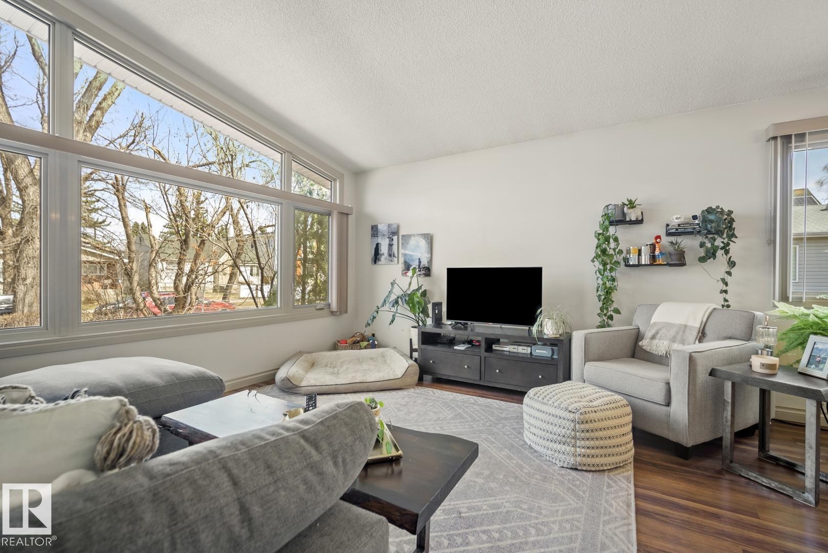 Picture for 10649 67 AV NW