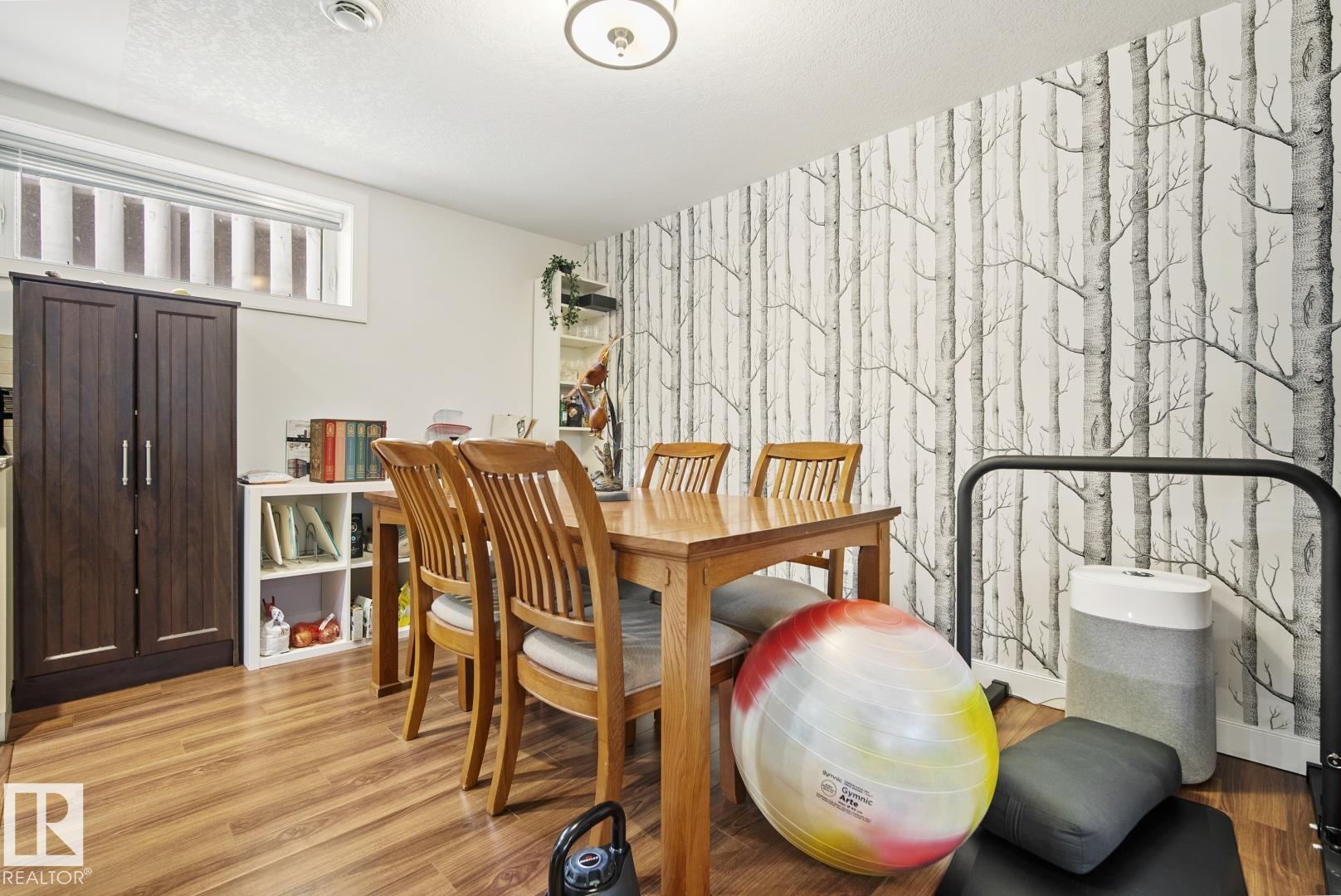https://zimg.paragon.ice.com/ParagonImages/Property/PM/RAE/225398582/23/0/0/147d6515b5b7fbfab19b53ce83355f51/1/f38ffd1e9e4233c85c113efbe63045b3/225398582-22d6f531-f7ea-4602-b670-c19128b643d8.JPG