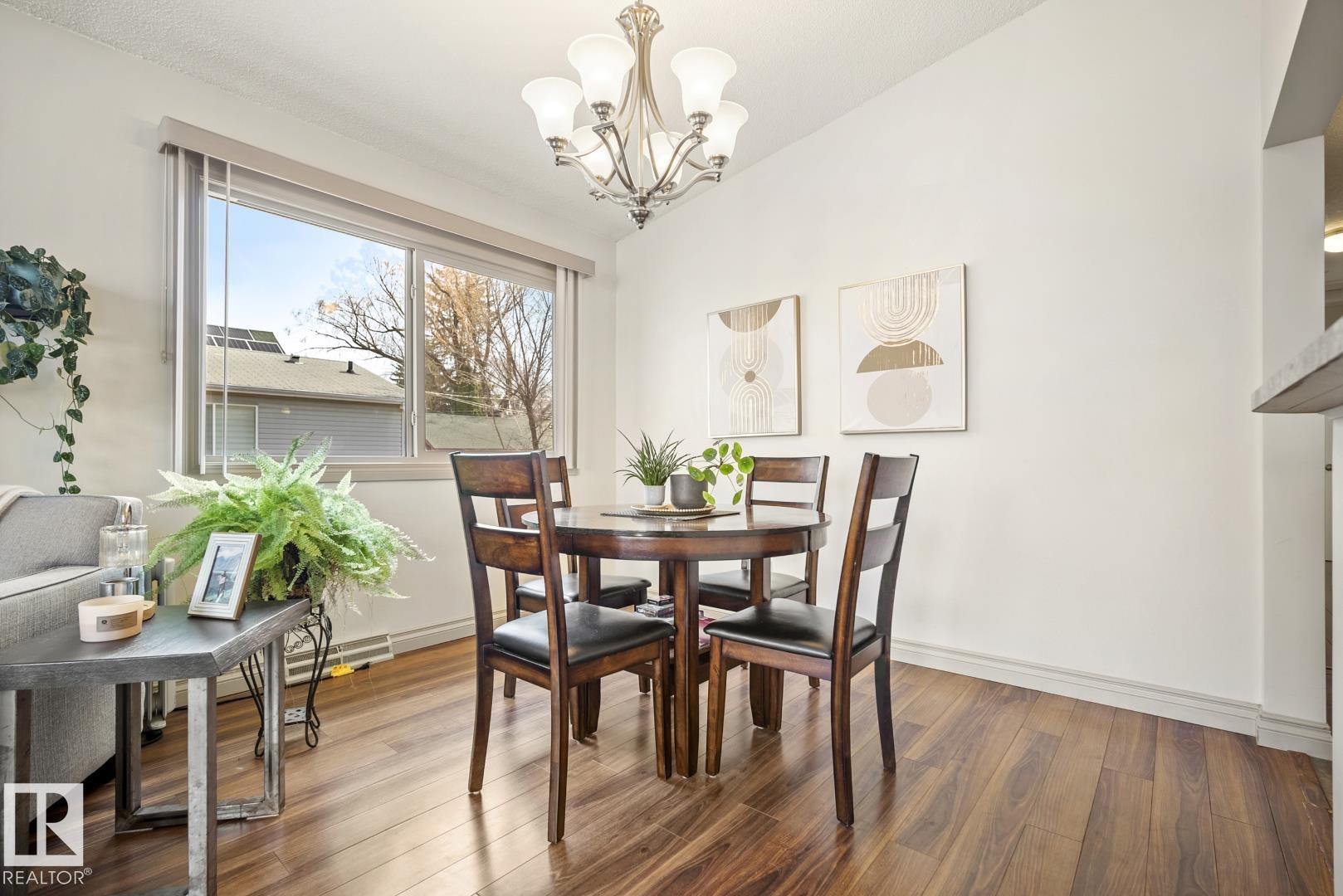 https://zimg.paragon.ice.com/ParagonImages/Property/PM/RAE/225398582/8/0/0/a31c5e1c8c1be2bd7700a3fe48a3ada6/1/f38ffd1e9e4233c85c113efbe63045b3/225398582-f0123215-8a73-4b09-82dc-6275df2ce673.JPG