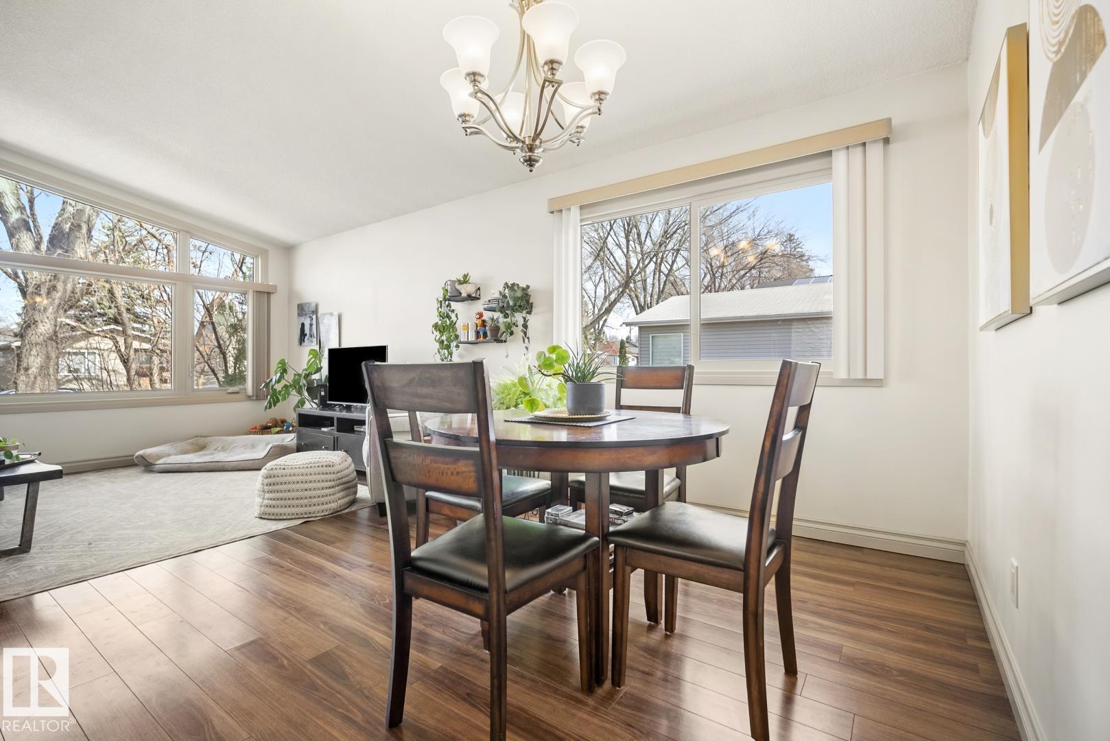 https://zimg.paragon.ice.com/ParagonImages/Property/PM/RAE/225398582/9/0/0/97595ee445ba96069b4b776c35f47fa9/1/f38ffd1e9e4233c85c113efbe63045b3/225398582-790e8f10-48be-4de5-bde9-a82446f8cbb9.JPG