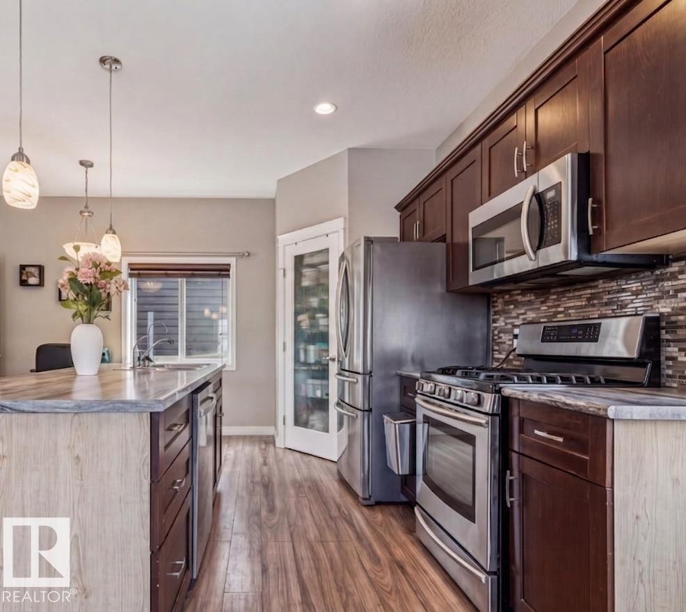 Picture for 12513 120 AV NW