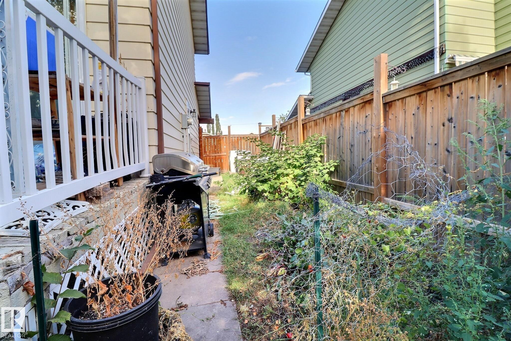 https://zimg.paragon.ice.com/ParagonImages/Property/PM/RAE/225398607/20/0/0/9cd3aa616be61ec036c4283cc133c3ad/1/845a739f408761129049d77b57c20a29/225398607-5dd7b257-36fc-43e5-a9b9-285e4a19d453.JPG