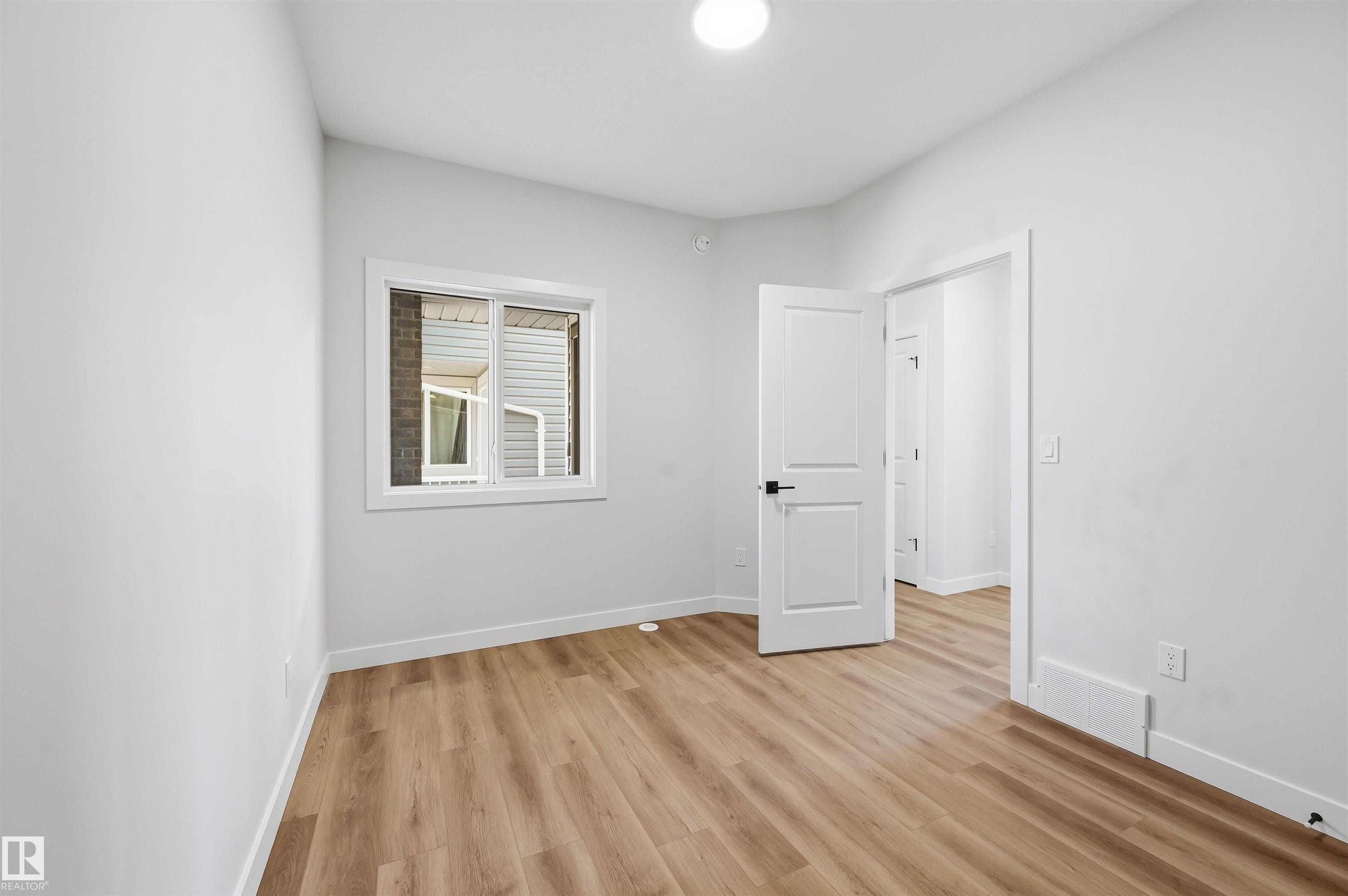https://zimg.paragon.ice.com/ParagonImages/Property/PM/RAE/225398610/21/0/0/ee0ad242c68fee57fea348825e7cf372/1/0d32fc52aa0ba58e90f4876eb6e094b9/225398610-fcf12fb4-8829-4b8c-a05b-d9bbe16b1ced.JPG
