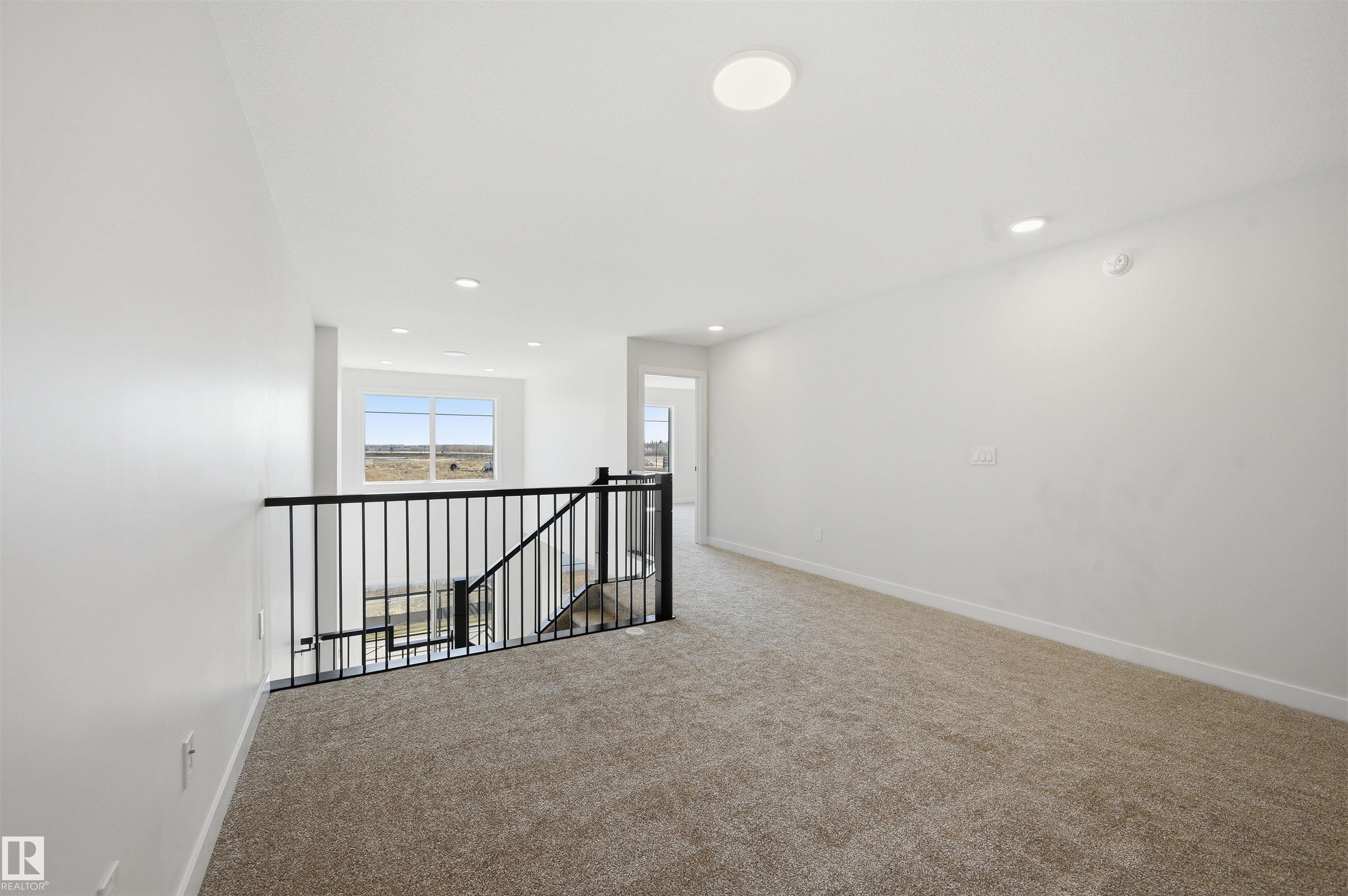 https://zimg.paragon.ice.com/ParagonImages/Property/PM/RAE/225398610/28/0/0/9a27bd4f4921020c73d8b0c71416ab59/1/0d32fc52aa0ba58e90f4876eb6e094b9/225398610-0636d66b-84e7-4663-99ee-c1d1fc3f6605.JPG