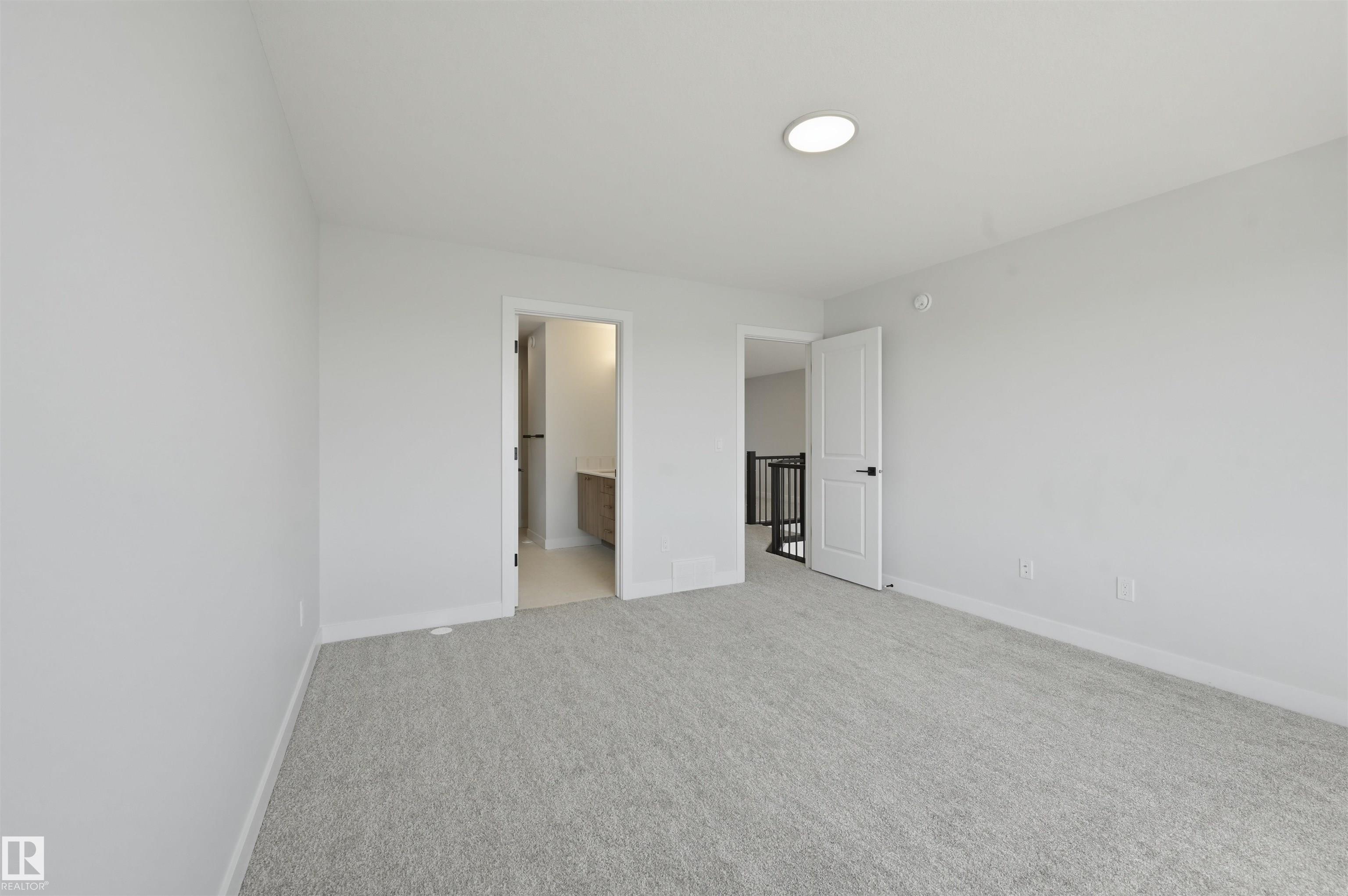 https://zimg.paragon.ice.com/ParagonImages/Property/PM/RAE/225398610/32/0/0/effcc4683d6d8cdcb92560f8250eb1d5/1/0d32fc52aa0ba58e90f4876eb6e094b9/225398610-6a0ee9b6-b8d6-4731-a6fb-e3ecc23fbb12.JPG