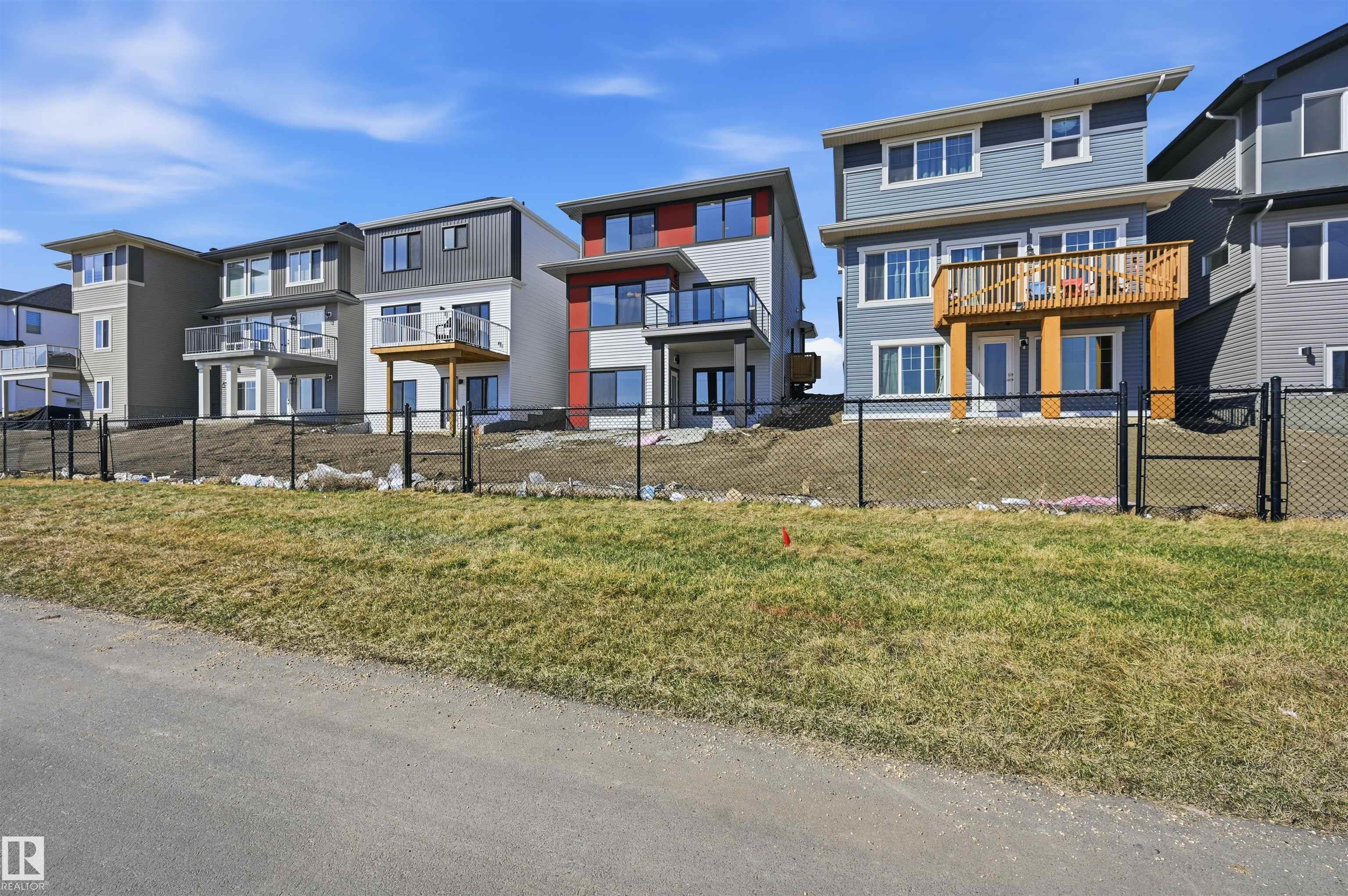 https://zimg.paragon.ice.com/ParagonImages/Property/PM/RAE/225398610/54/0/0/7a185d83eb56f6e99970fd67296facce/1/0d32fc52aa0ba58e90f4876eb6e094b9/225398610-ff1e85a5-ee24-4560-b98a-8307ecda7d1a.JPG