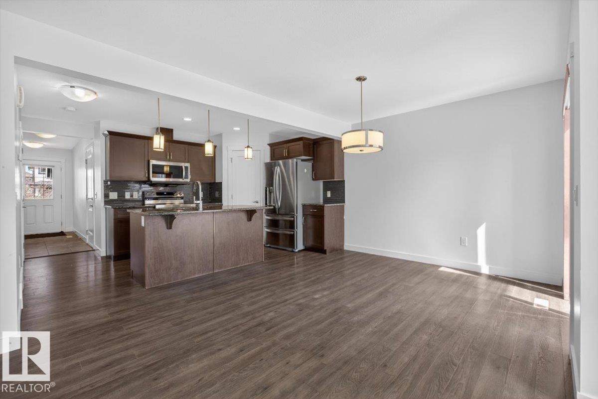 https://zimg.paragon.ice.com/ParagonImages/Property/PM/RAE/225398615/12/0/0/d7c783ac7b62bbd857100b4008e4d266/1/0281e40fb5823ea7e59d91adb8a102db/225398615-d083acb3-2e60-47a0-8ef7-7021171e576e.JPG