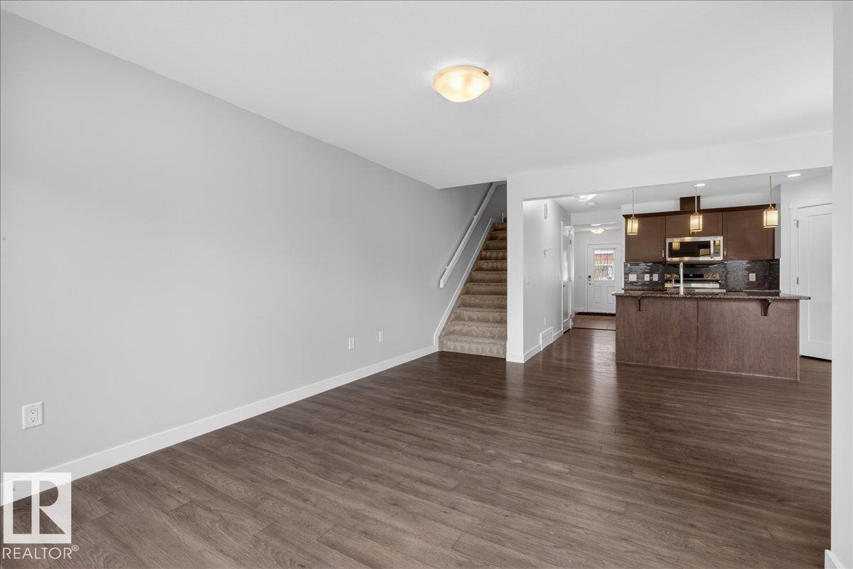 https://zimg.paragon.ice.com/ParagonImages/Property/PM/RAE/225398615/16/0/0/a9092506cb2b4cc738a384d70af6a15a/1/0281e40fb5823ea7e59d91adb8a102db/225398615-b0583af3-e7ce-42b1-a256-79c914c71bb3.JPG