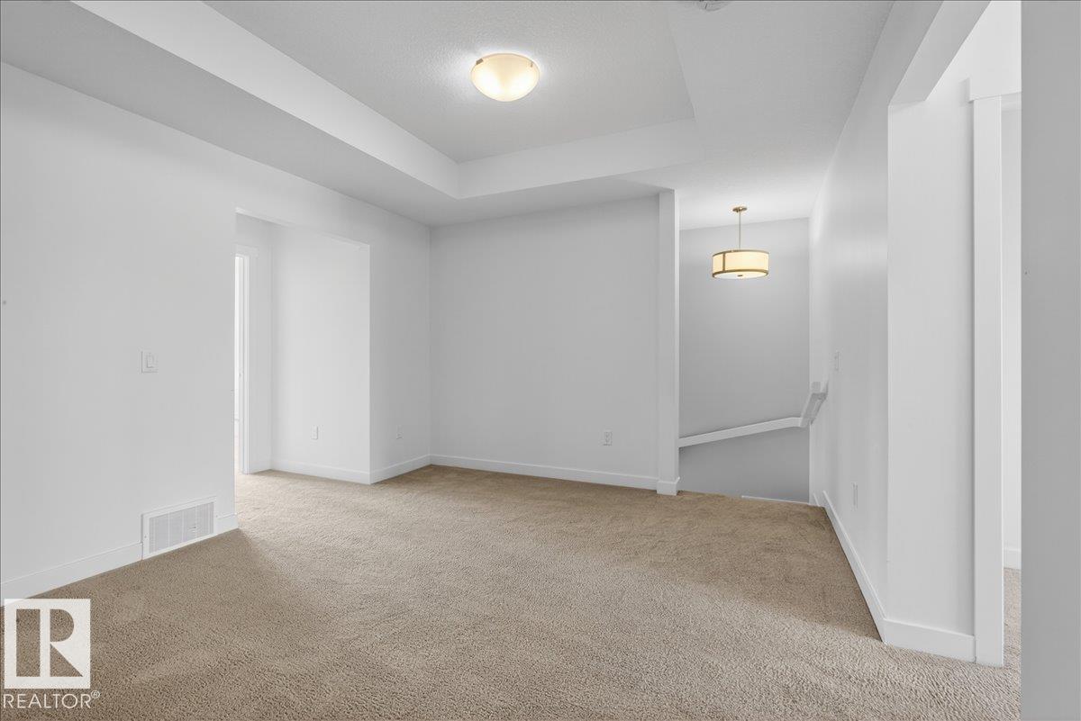 https://zimg.paragon.ice.com/ParagonImages/Property/PM/RAE/225398615/21/0/0/beb8e8c12b6c6e53c52b7f36cc584fe3/1/0281e40fb5823ea7e59d91adb8a102db/225398615-6ac1197b-b75c-4817-bfc2-28502df7244d.JPG