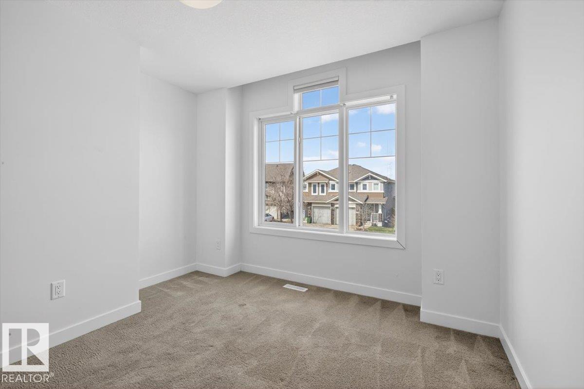 https://zimg.paragon.ice.com/ParagonImages/Property/PM/RAE/225398615/28/0/0/7dfad8efd056069179ec55305534a575/1/0281e40fb5823ea7e59d91adb8a102db/225398615-045c1ed0-6de3-476b-9699-7545fc4ea11a.JPG