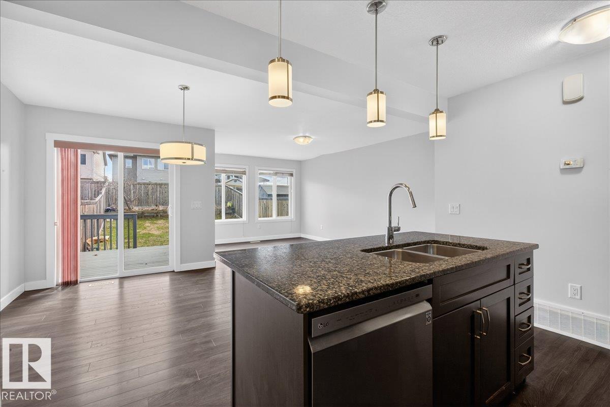 https://zimg.paragon.ice.com/ParagonImages/Property/PM/RAE/225398615/8/0/0/5ee09d901e80a8fe11fcdd9e1b656fac/1/0281e40fb5823ea7e59d91adb8a102db/225398615-a7f423c6-eeec-4a47-af70-521665428039.JPG