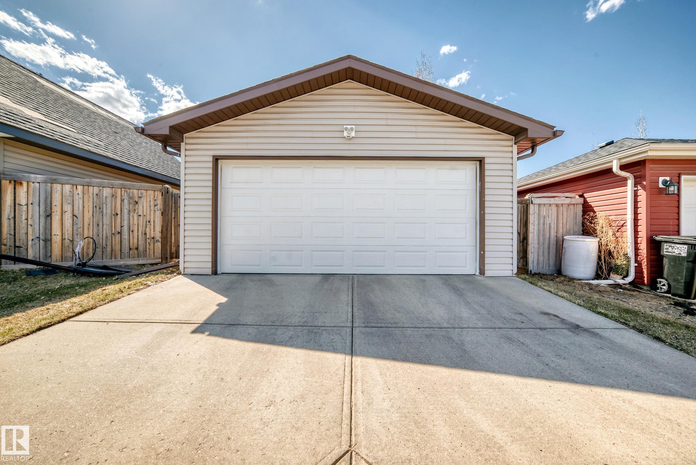 https://zimg.paragon.ice.com/ParagonImages/Property/PM/RAE/225398617/45/0/0/f6fb3bd32516638869c61e2078b733d8/1/25abb98987aabab66ac6cb24a4938398/225398617-02a0c67c-0709-4990-9975-74671a1343f2.JPG