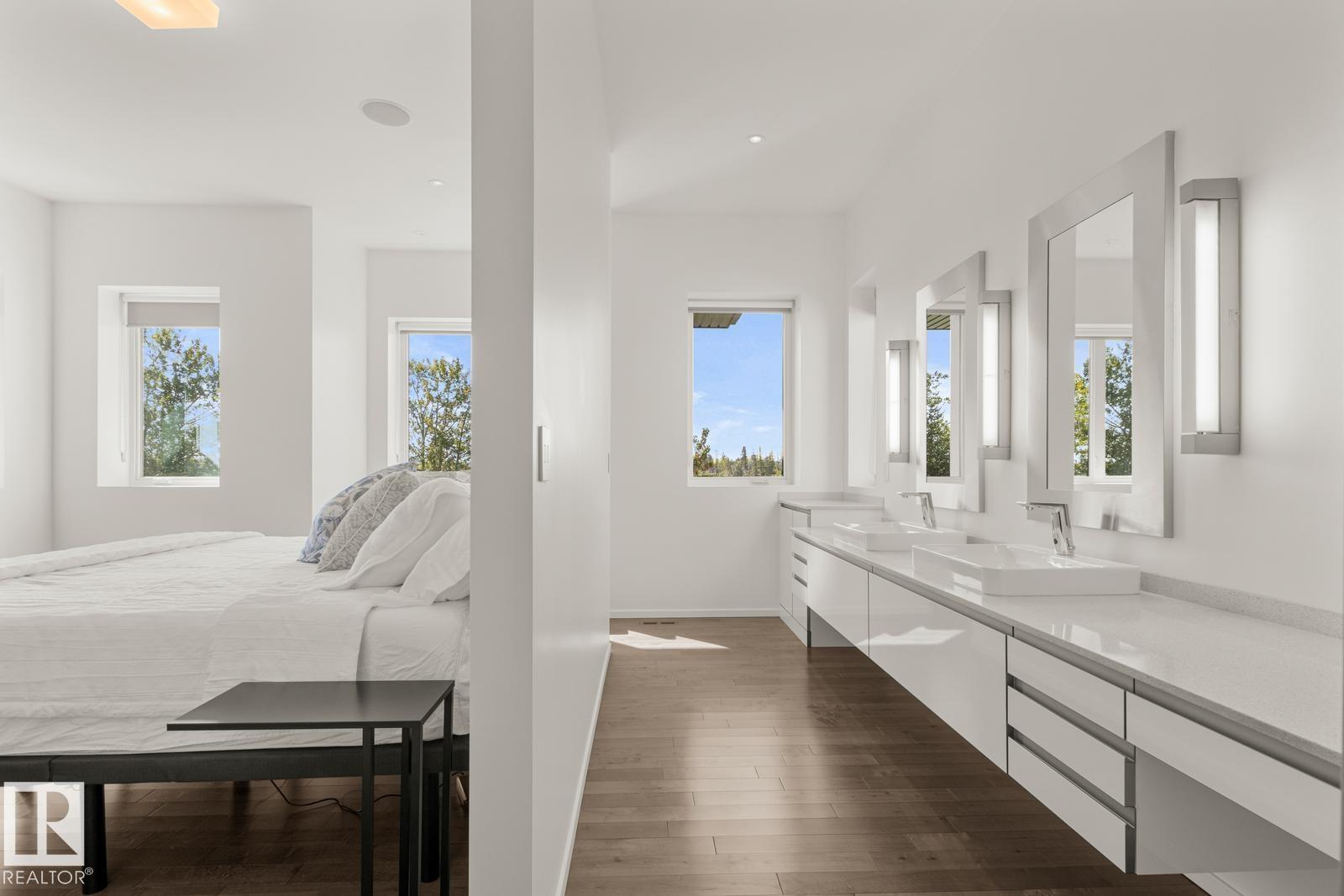 Photo 15 at 7548 110 Avenue NW, Virginia Park, Edmonton