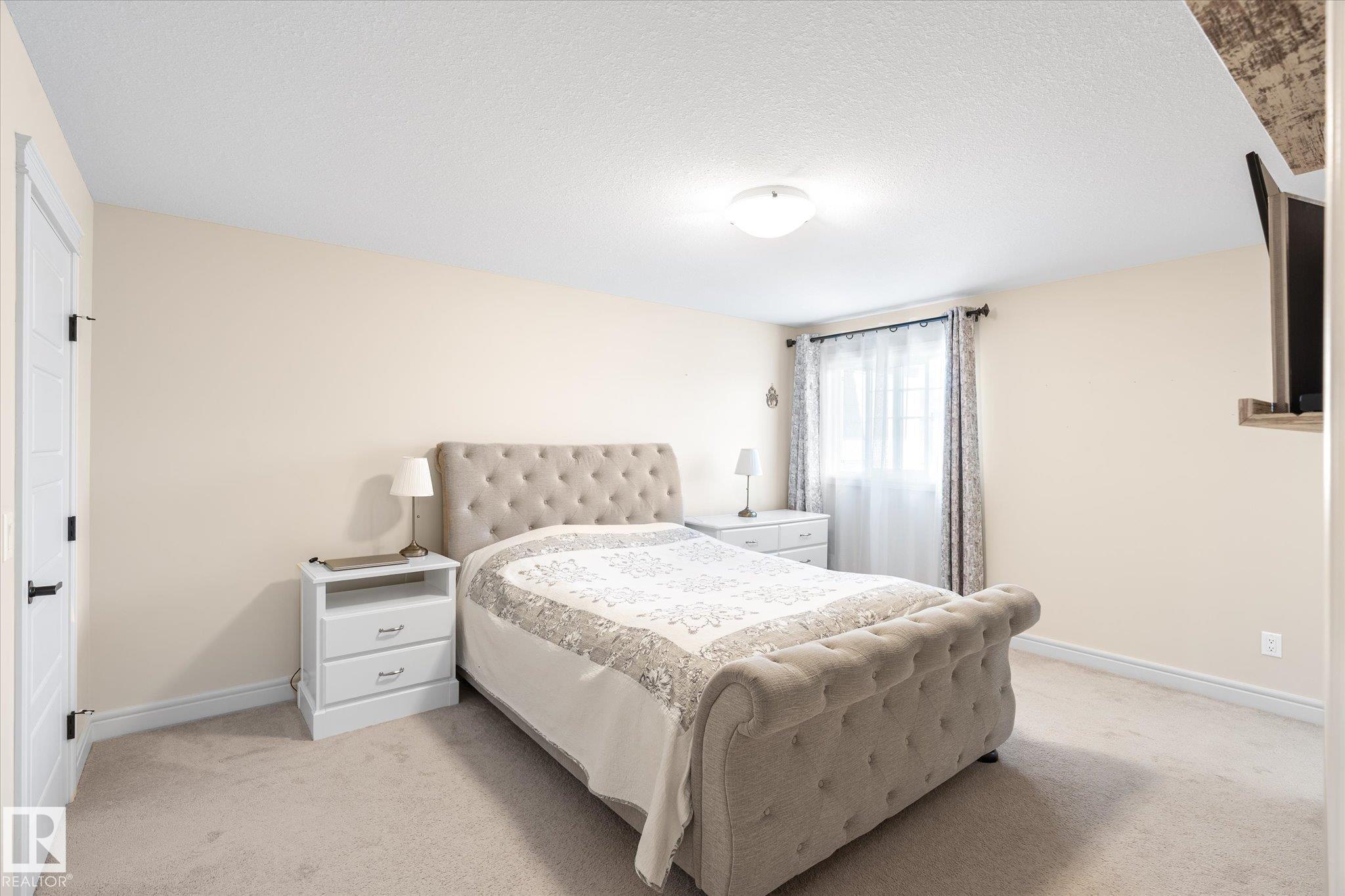 https://zimg.paragon.ice.com/ParagonImages/Property/PM/RAE/225398634/20/0/0/f51be69ca273d947b0ade1ea0e0c8919/1/d4e08fc8a21df08a7c09670ceb2dda98/225398634-b456d5c0-7d28-40fc-bfe1-893ad8b8790b.JPG