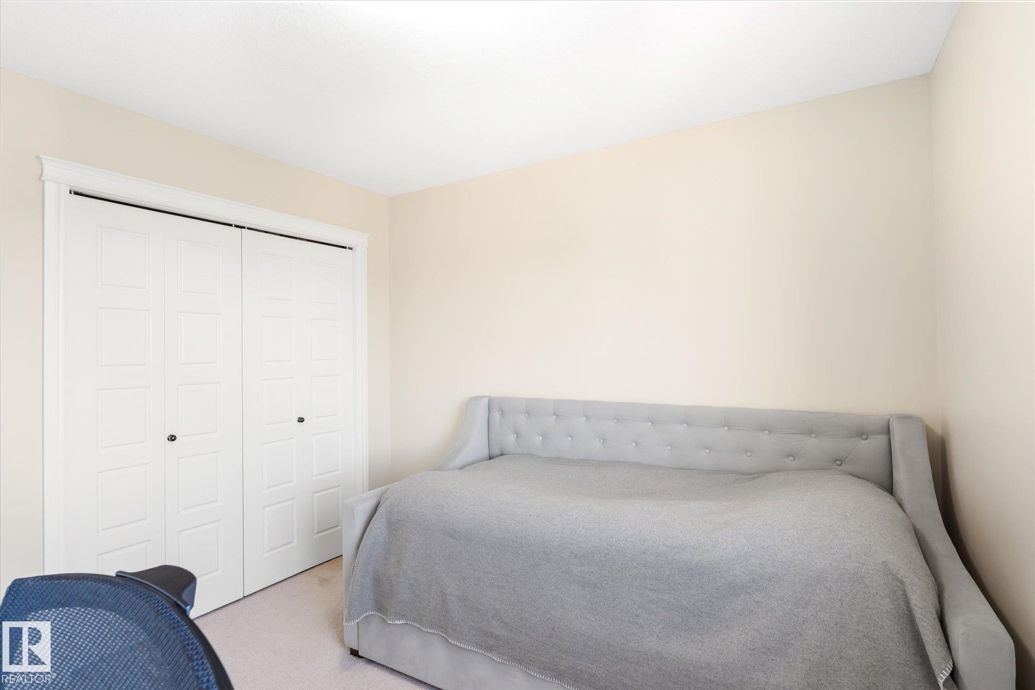 https://zimg.paragon.ice.com/ParagonImages/Property/PM/RAE/225398634/26/0/0/2e682a764798aba6c8eb87493f3bc644/1/d4e08fc8a21df08a7c09670ceb2dda98/225398634-ebb63f5e-804b-41db-8e5c-ff34962ef58c.JPG