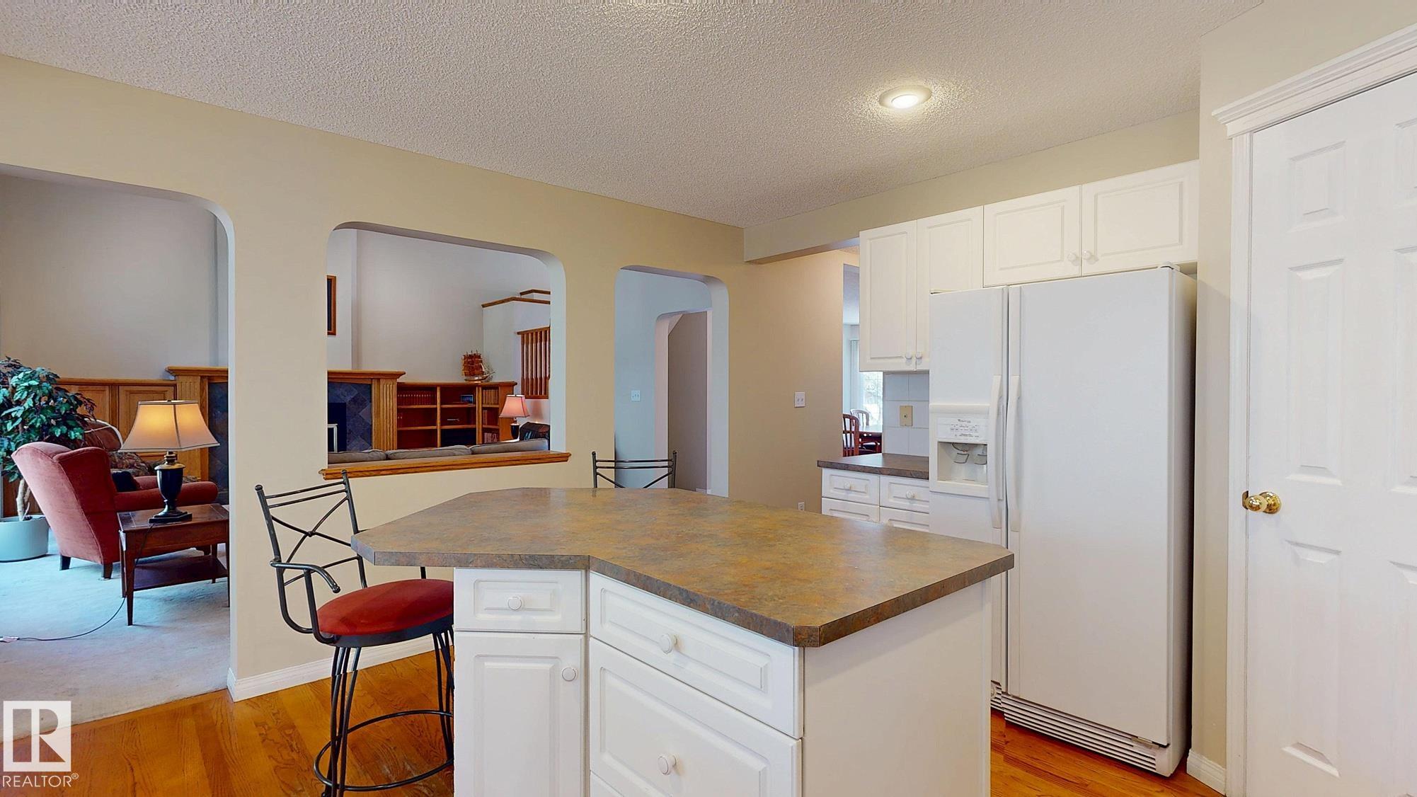 https://zimg.paragon.ice.com/ParagonImages/Property/PM/RAE/225398639/22/0/0/1b374ad1d5b87ca9ec12babbc7b4922d/1/592354a346d94127b86d593e73a42f69/225398639-b5bc2194-e363-4d12-8b2d-5e7ec5a23c8b.JPG