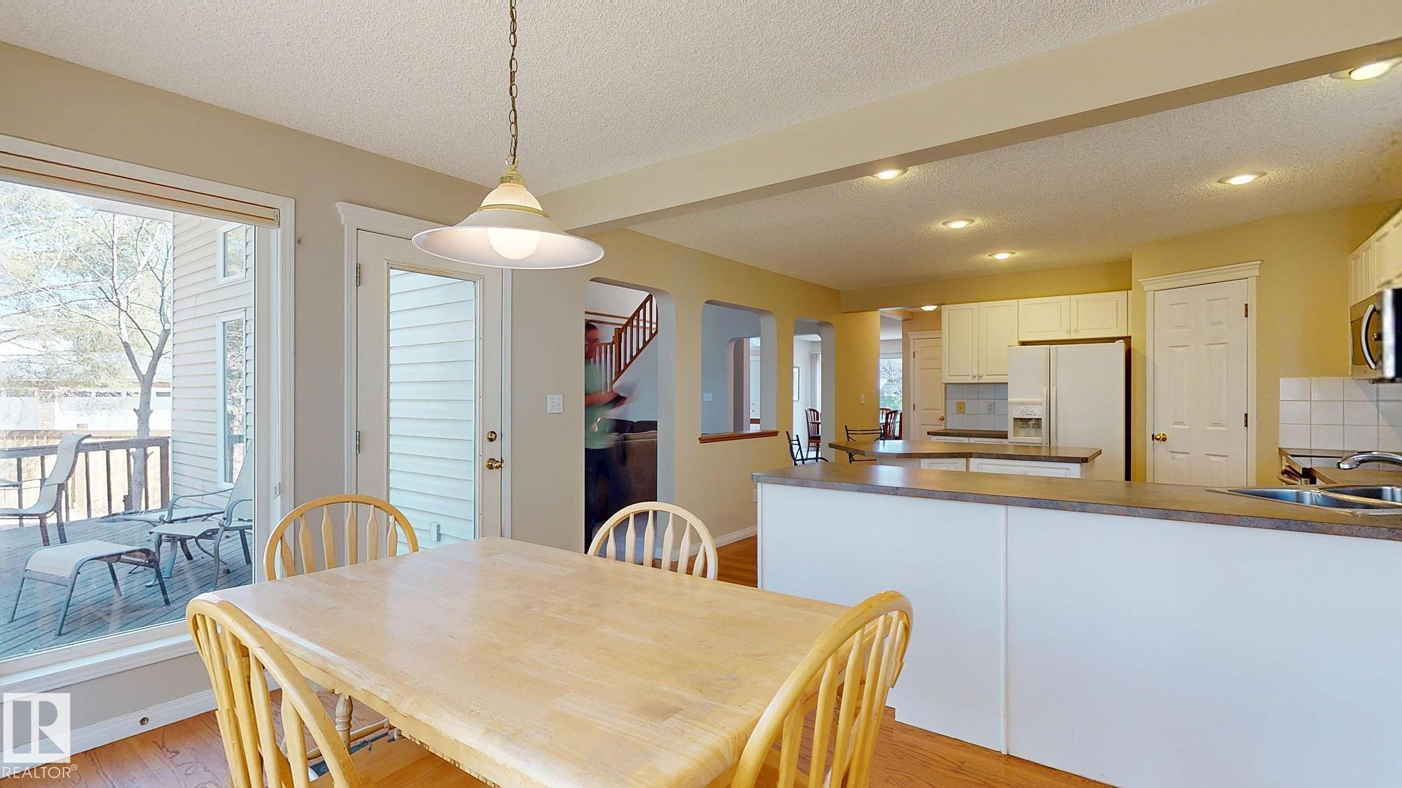 https://zimg.paragon.ice.com/ParagonImages/Property/PM/RAE/225398639/27/0/0/65e4accbf07a28c6bed204e671593730/1/592354a346d94127b86d593e73a42f69/225398639-a6eb60ee-f8c0-4e8d-98c3-e2e6b4ec5b8c.JPG
