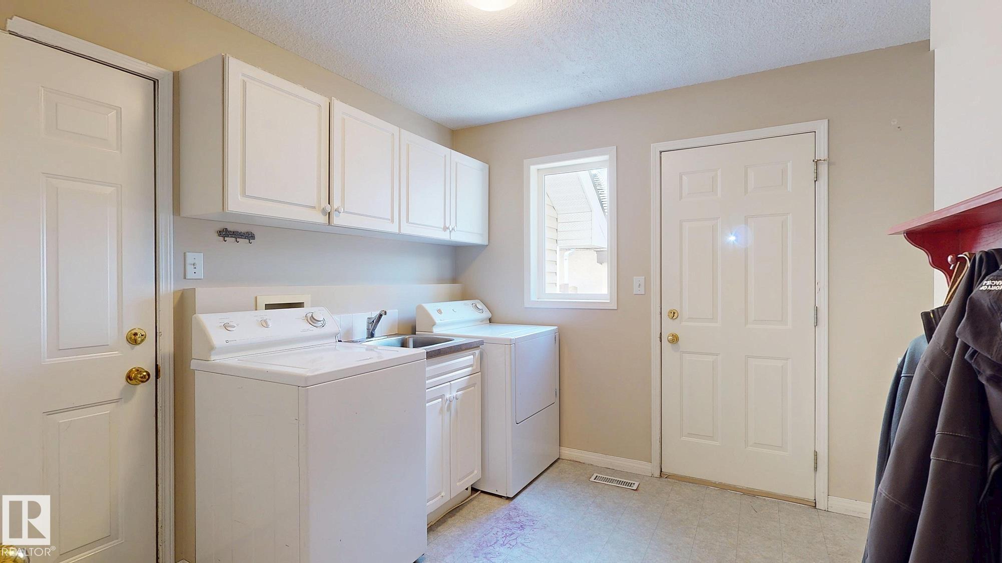 https://zimg.paragon.ice.com/ParagonImages/Property/PM/RAE/225398639/32/0/0/5ed1b98dfdd34d54c848e8a7f5123a4e/1/592354a346d94127b86d593e73a42f69/225398639-6686874b-91fb-4852-9b81-38eb39dc861c.JPG