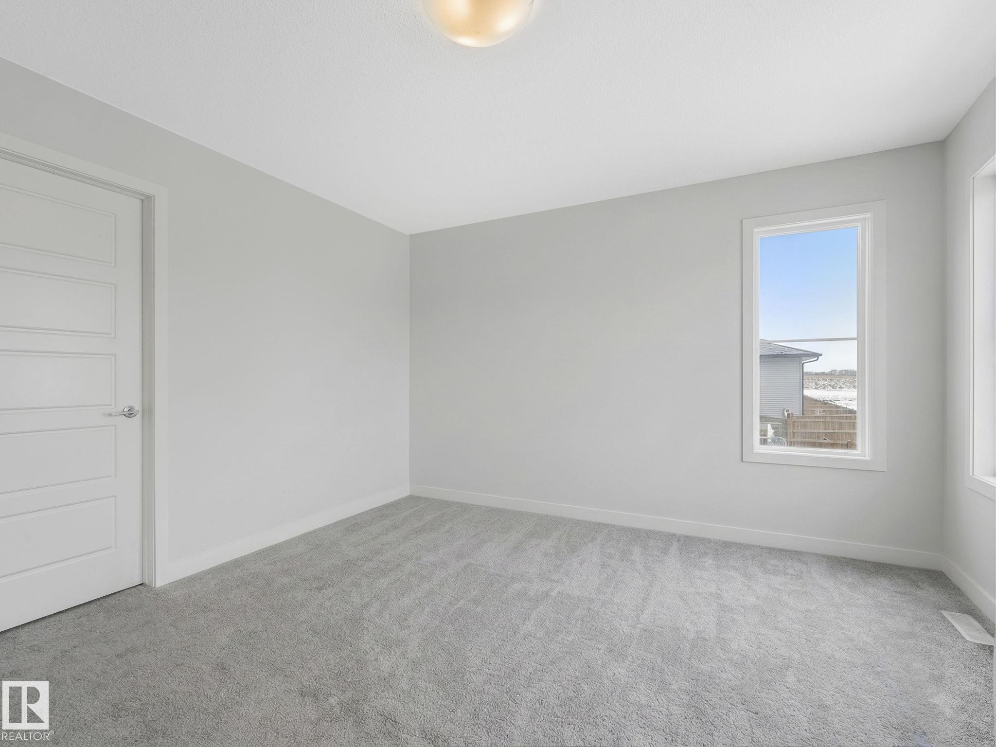 https://zimg.paragon.ice.com/ParagonImages/Property/PM/RAE/225398641/25/0/0/b6a864ef60b6f3e6f82867a97048afb0/1/c0a98850a7e322a300b7922b274d406e/225398641-07D55FAF-C2CC-45ED-84A4-488501341E67.JPG