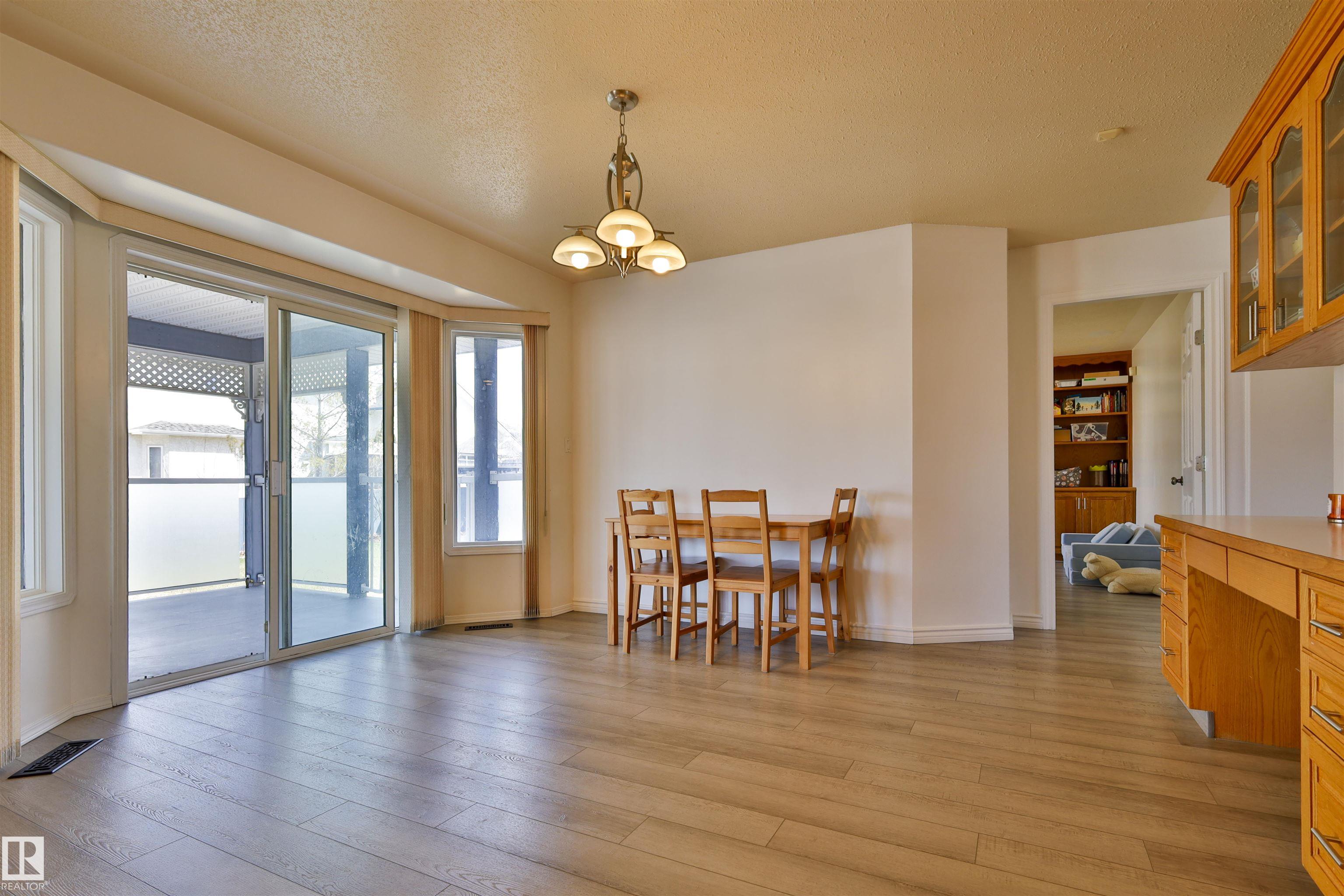 Photo 20 at 8710 156a Avenue NW, Belle Rive, Edmonton