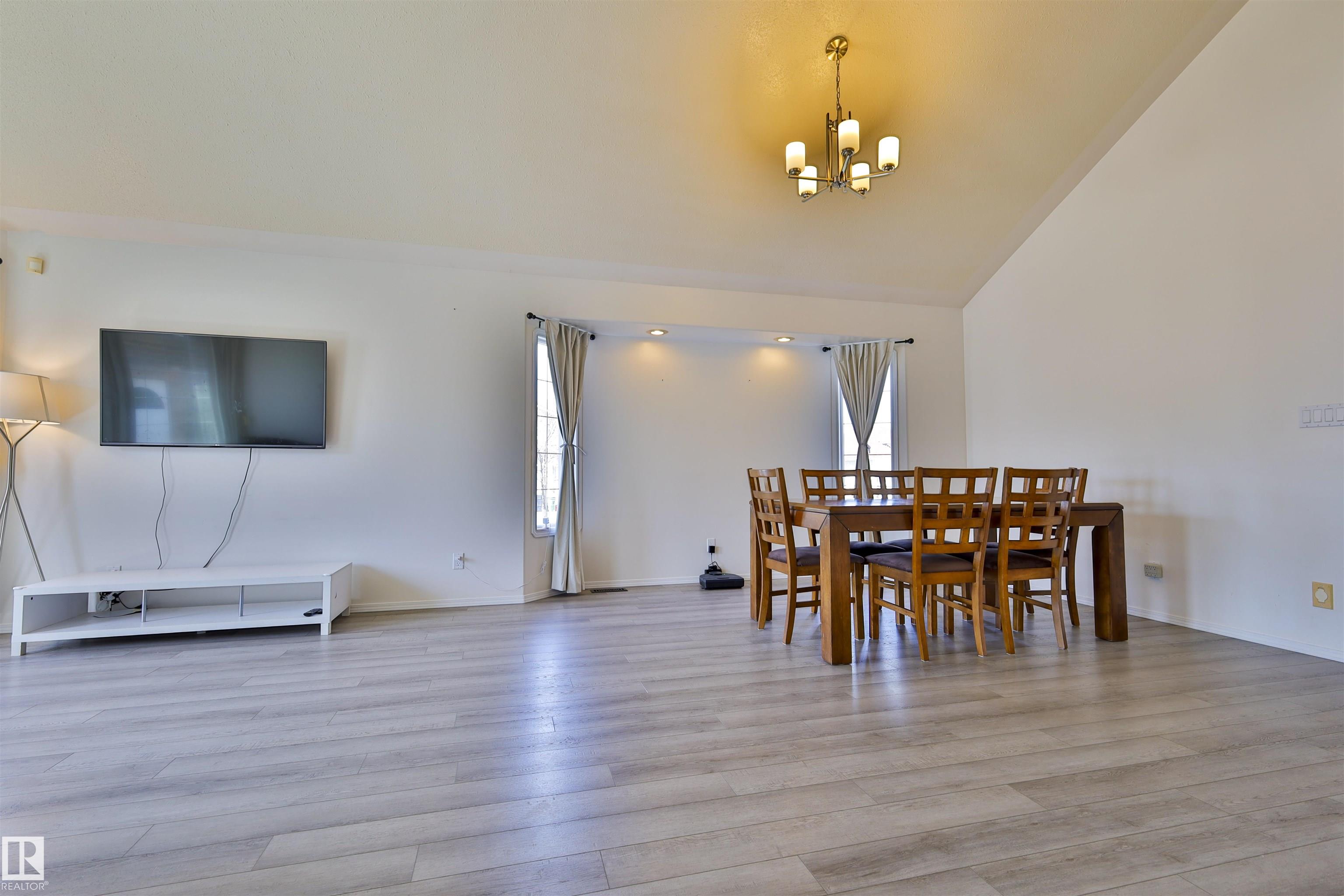 Photo 26 at 8710 156a Avenue NW, Belle Rive, Edmonton